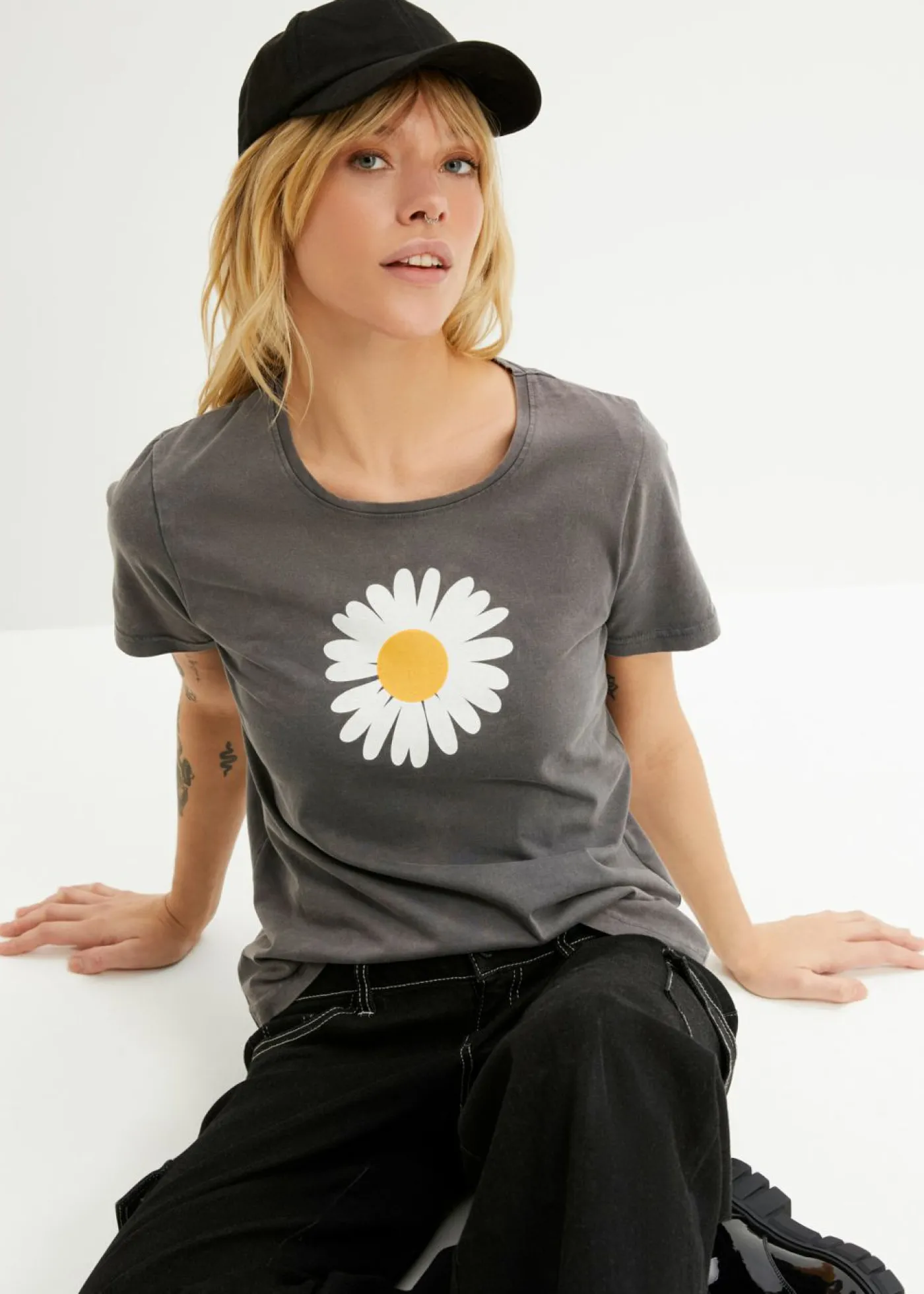 bonprix bonprix Camiseta de algodón orgánico puro Gris New