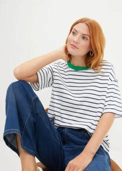 bonprix bonprix Camiseta de algodón orgánico puro Blanco-azul almirante-verde hierba de rayas Hot
