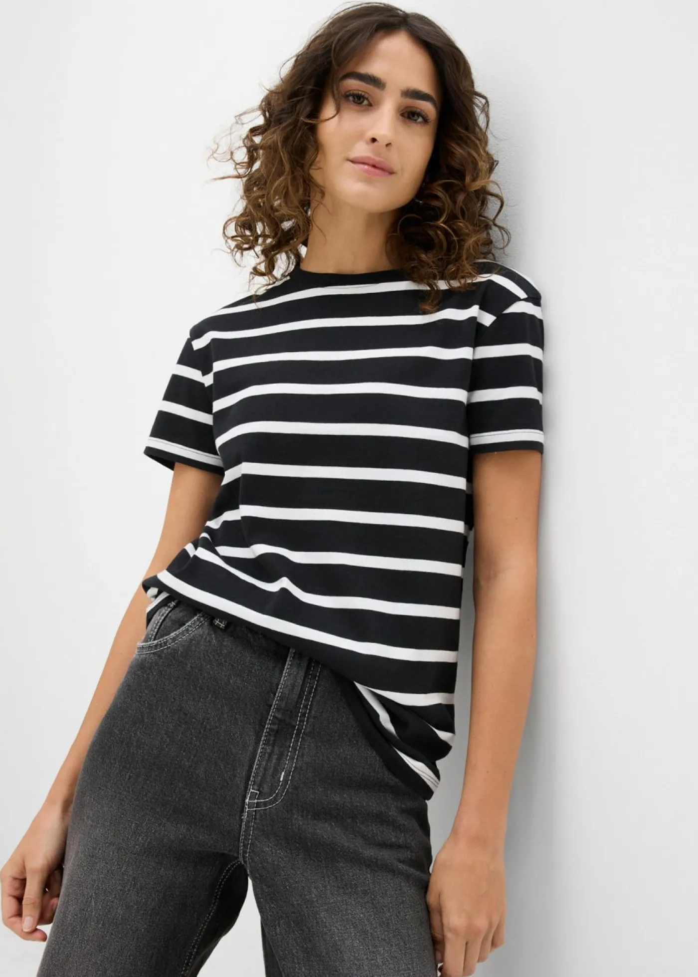 bonprix bonprix Camiseta de algodón orgánico puro (2 unidades) negro-blanco lana con rayas Discount
