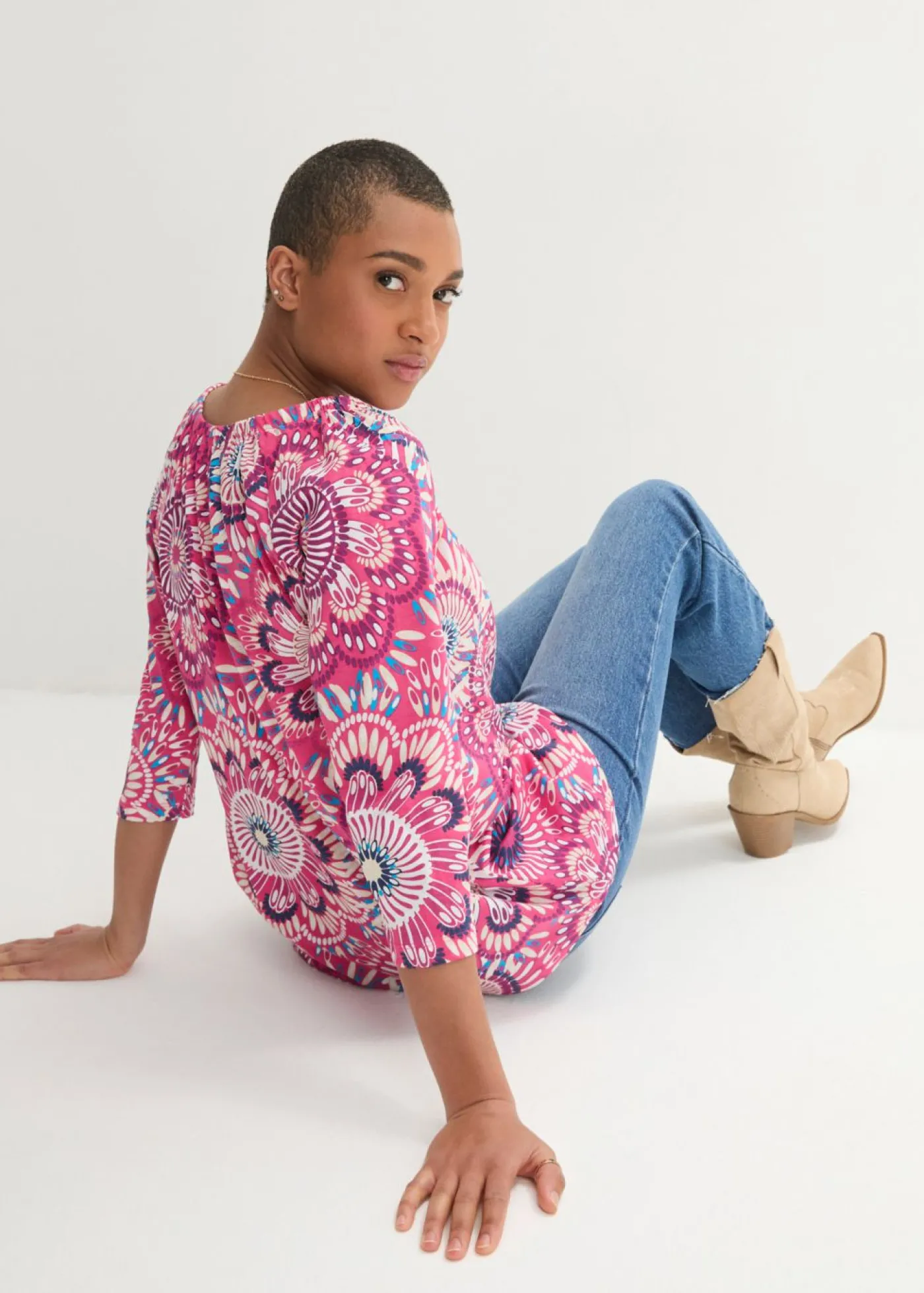 bonprix bonprix Camiseta de algodón orgánico puro Pink lady de flores Online