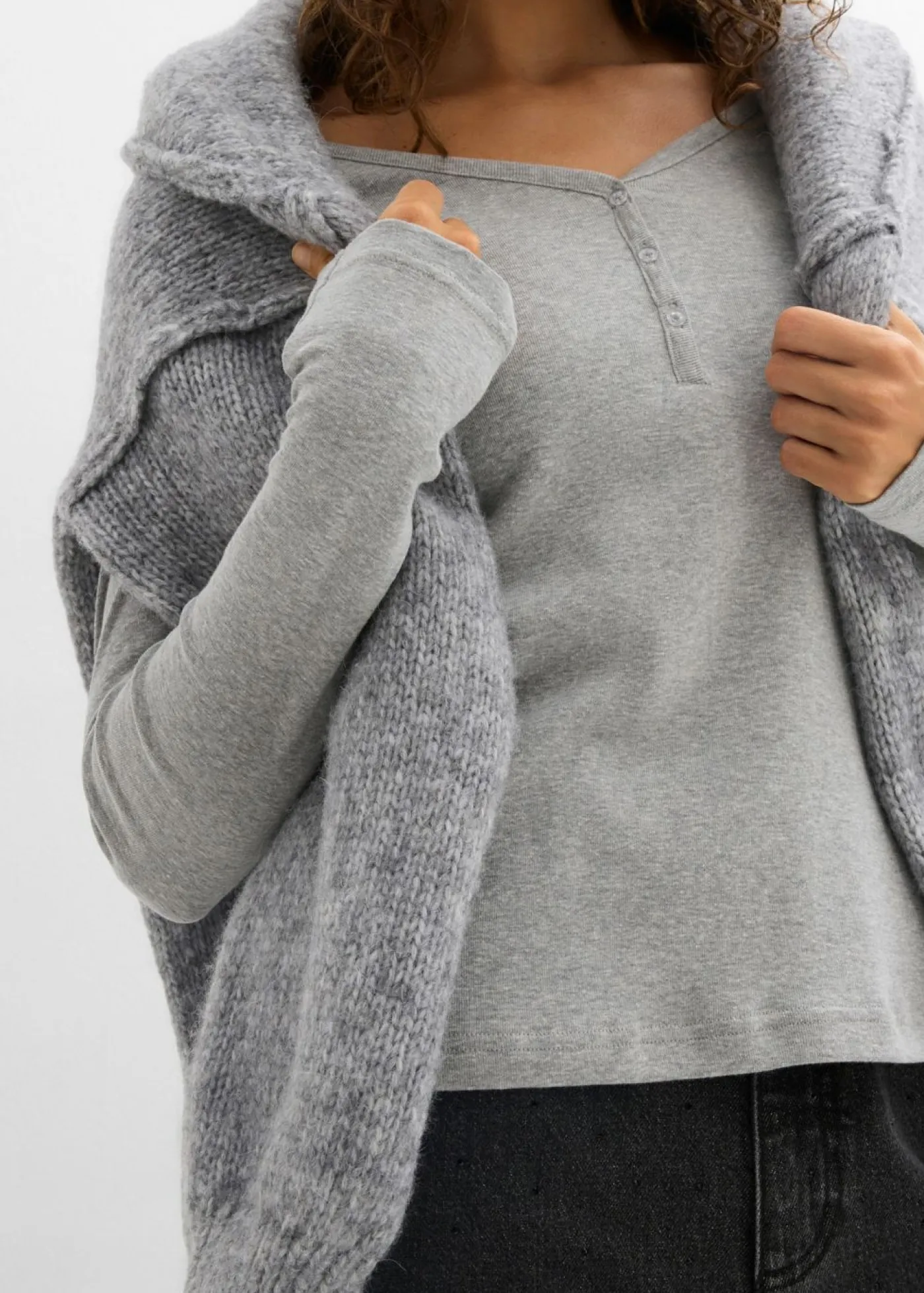 bonprix bonprix Camiseta de algodón orgánico puro con manga larga gris claro jaspeado moteado New