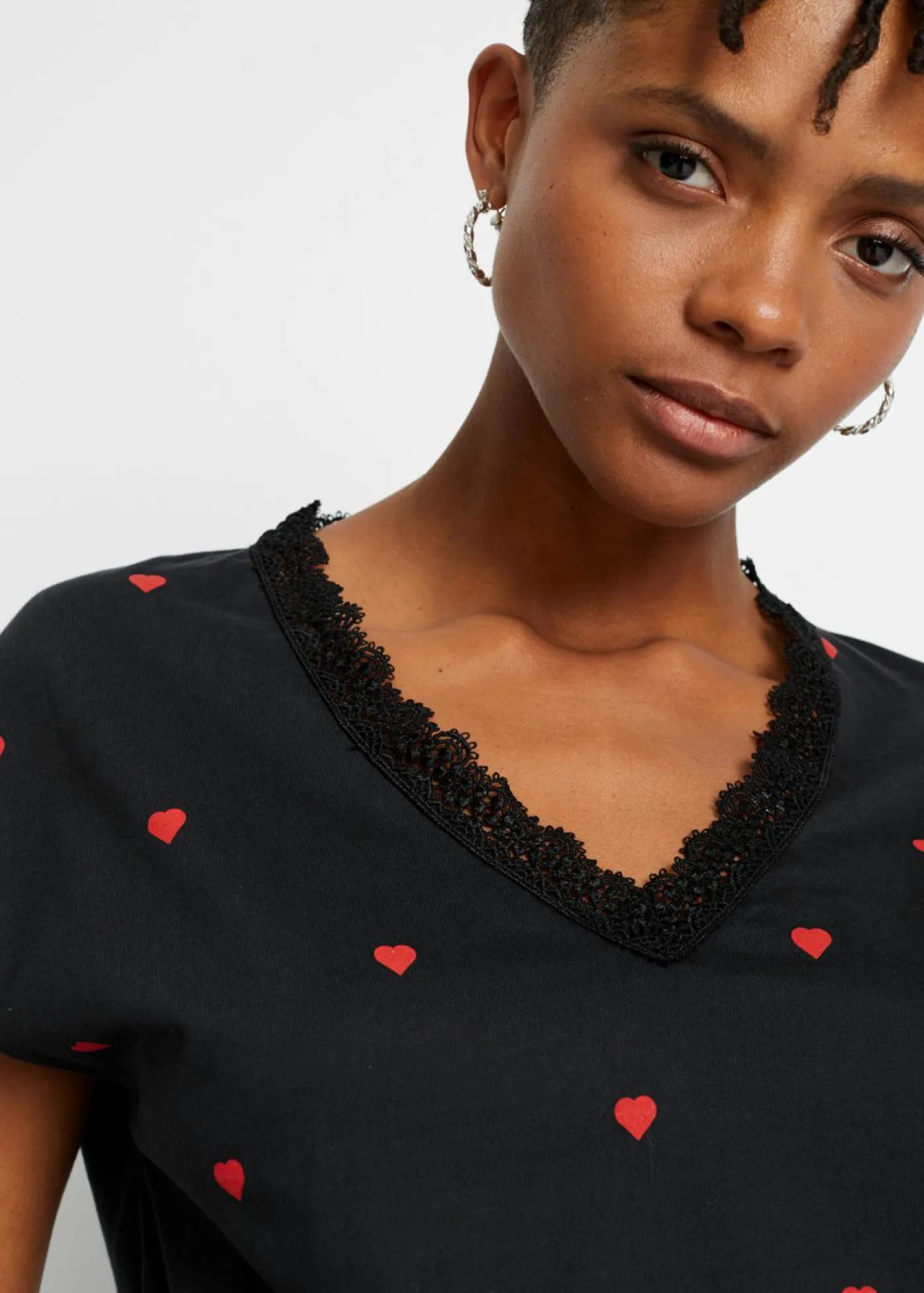 bonprix bonprix Camiseta de algodón puro Negro estampado Clearance
