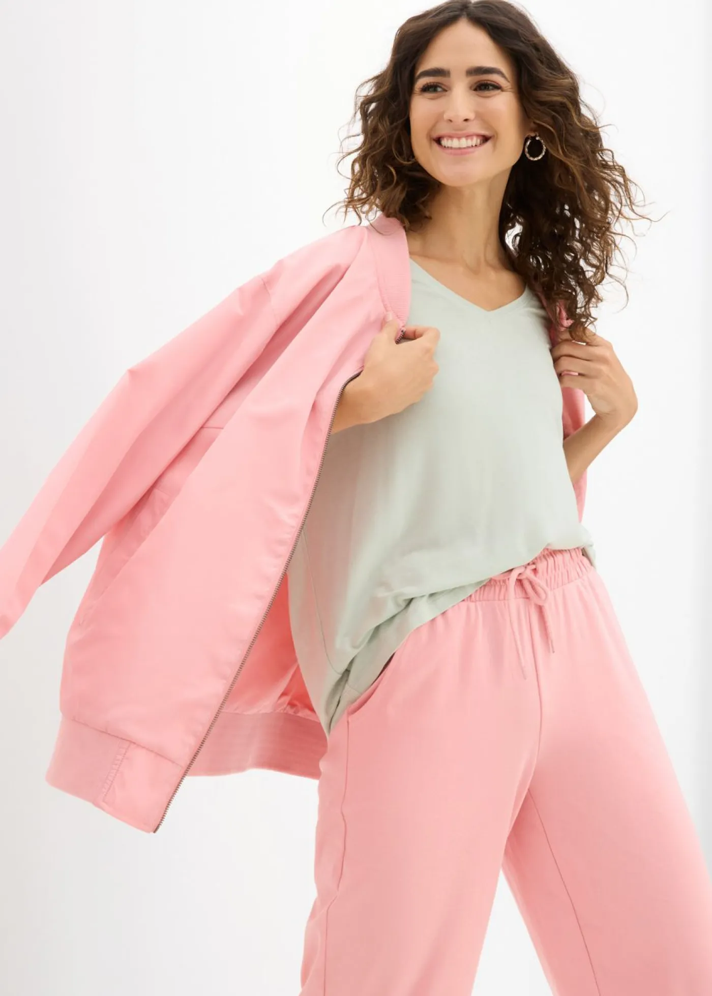 bonprix bonprix Camiseta de mezcla de viscosa fluida Verde pastel Outlet
