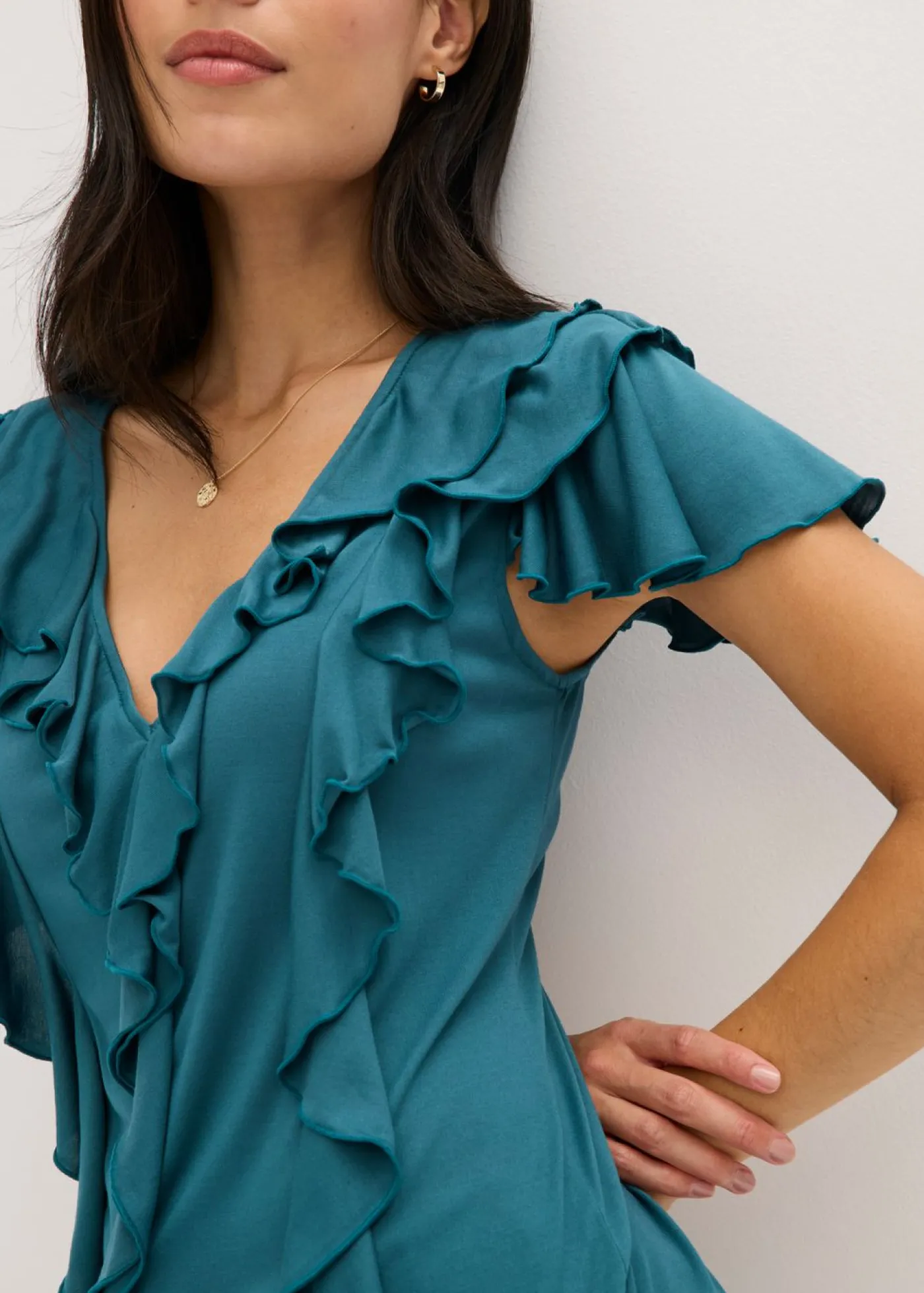 bonprix bonprix Camiseta de suave mezcla de modal con volantes verde pimiento Sale