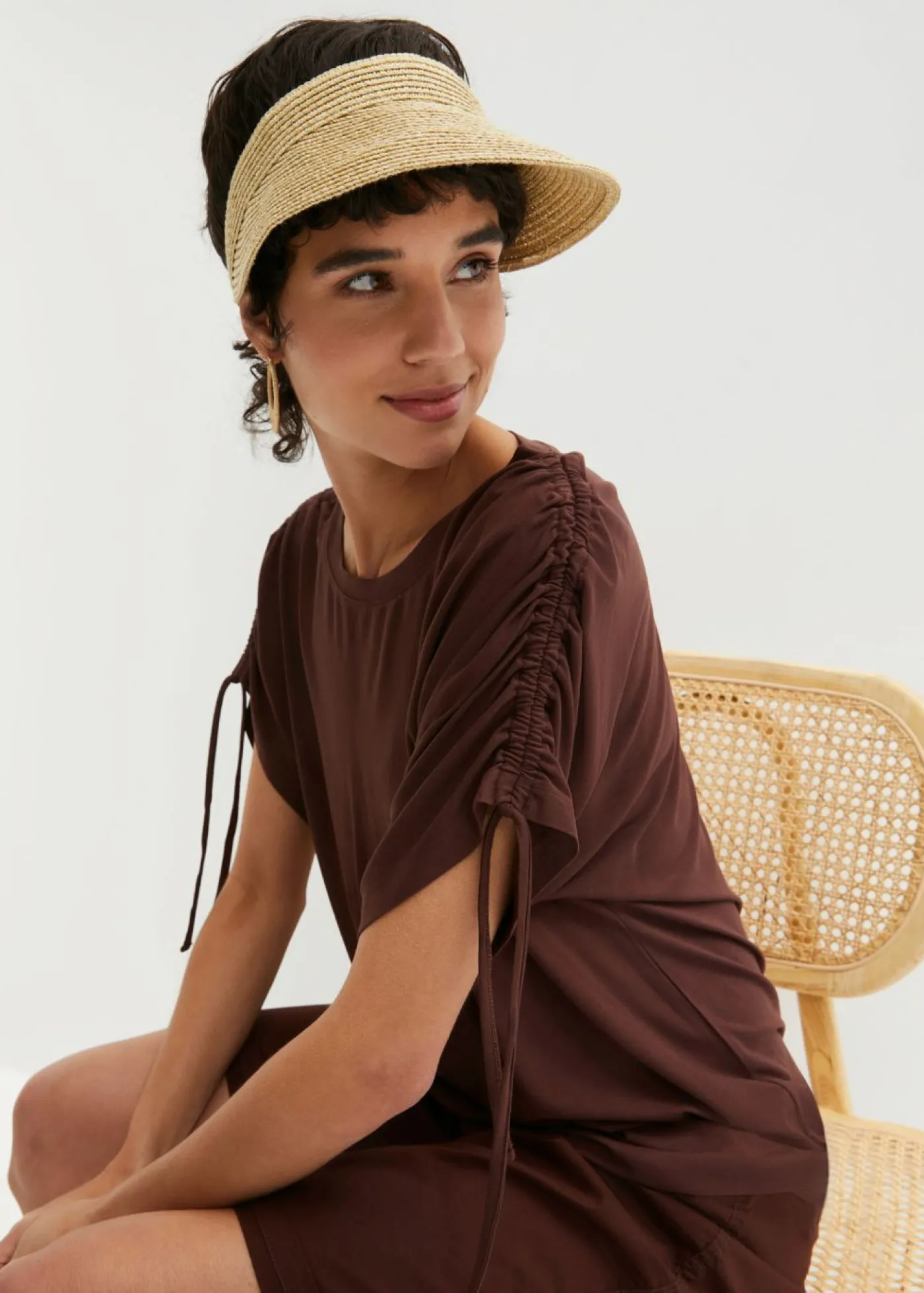 bonprix bonprix Camiseta de viscosa fluida Marrón tierra Discount