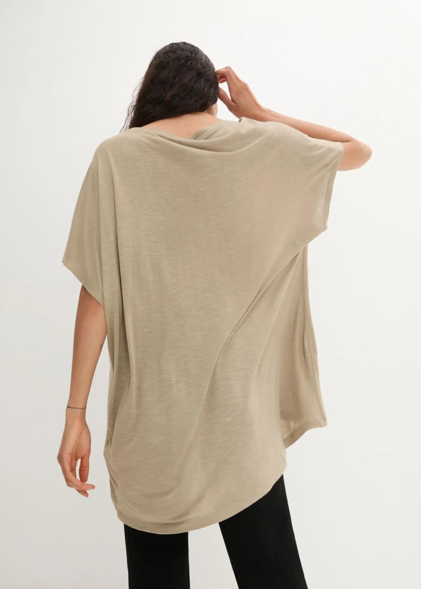 bonprix bonprix Camiseta de viscosa fluida Caqui nuevo Hot