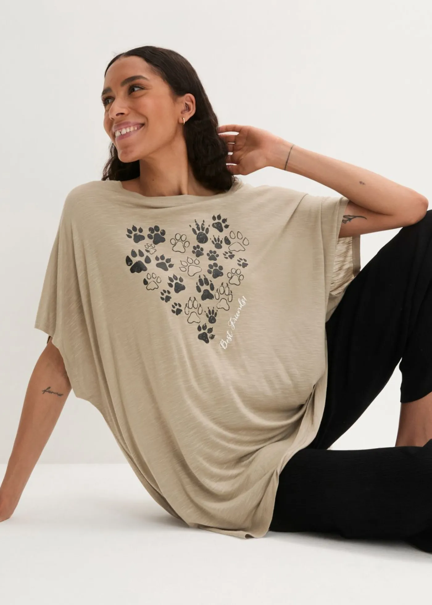 bonprix bonprix Camiseta de viscosa fluida Caqui nuevo Hot