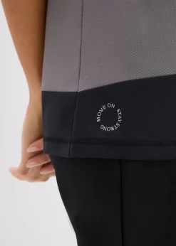 bonprix bonprix Camiseta deportiva con aspecto estructurado granito-negro Online