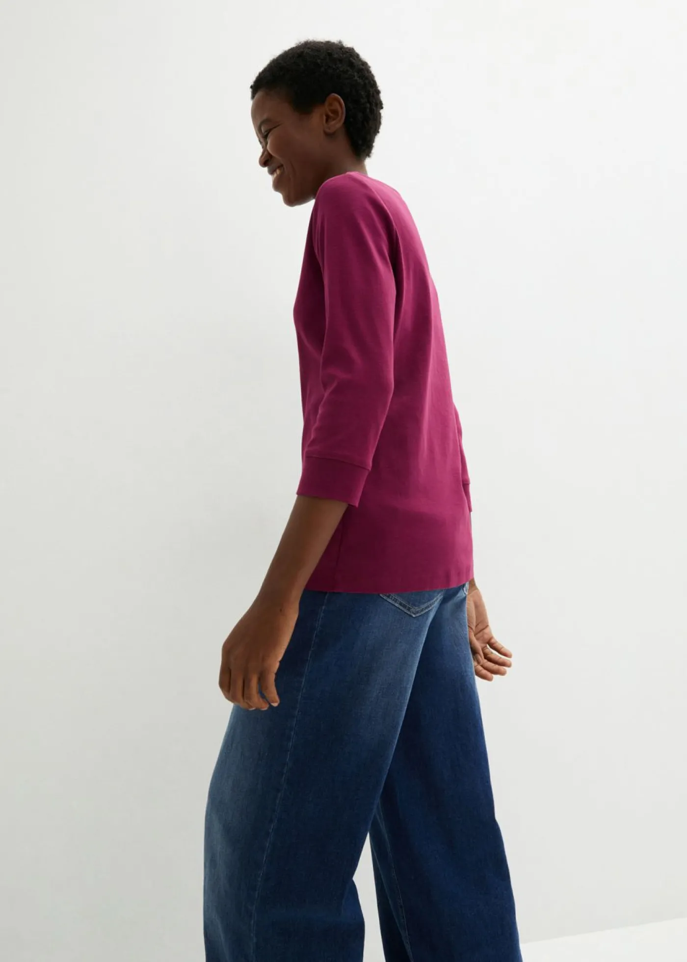 bonprix bonprix Camiseta elástica con escote en forma de U Baya Online