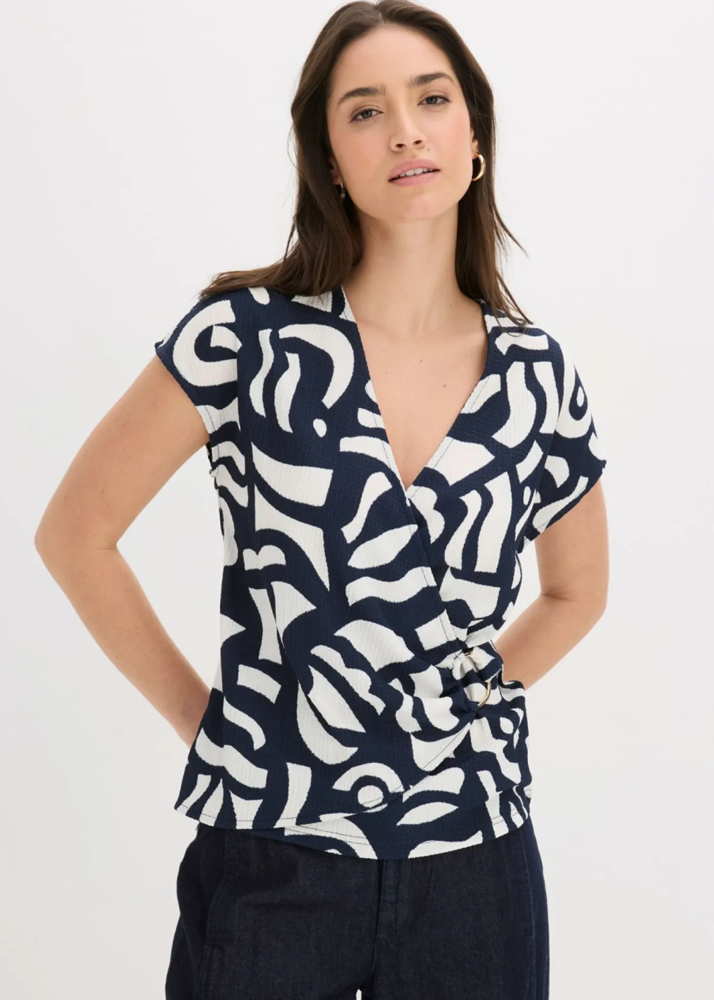 bonprix bonprix Camiseta estampada Azul marino-blanco Online