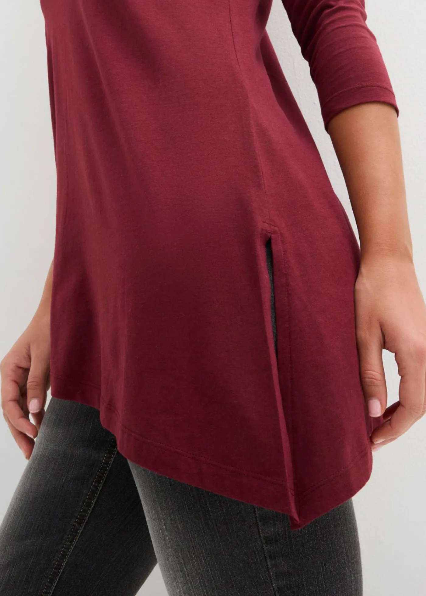 bonprix bonprix Camiseta larga de mezcla de viscosa y algodón rojo avellana Best