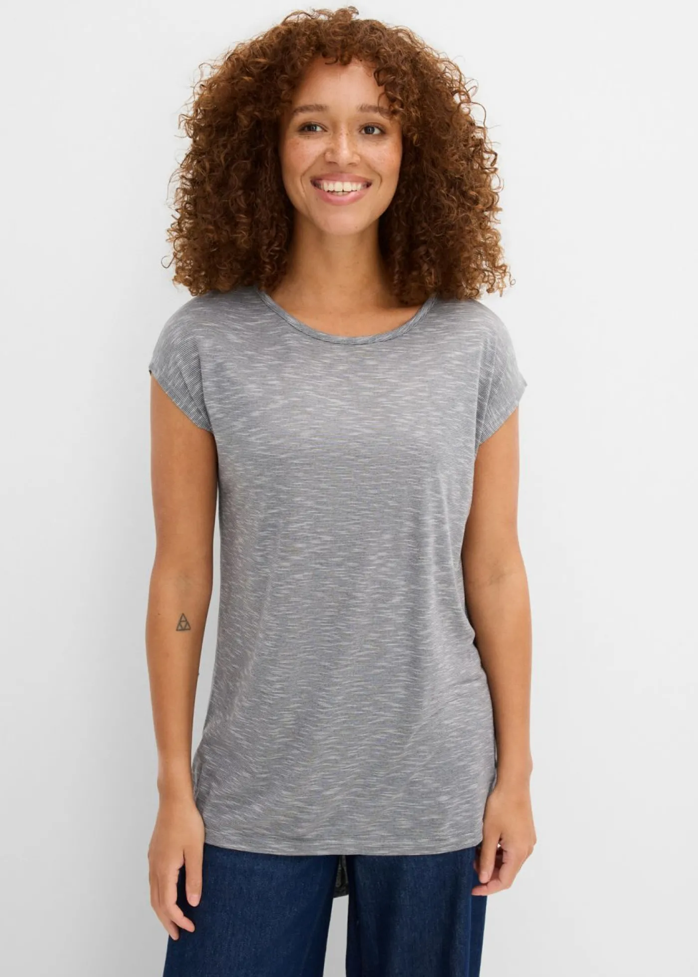 bonprix bonprix Camiseta larga de mezcla de viscosa Gris Hot