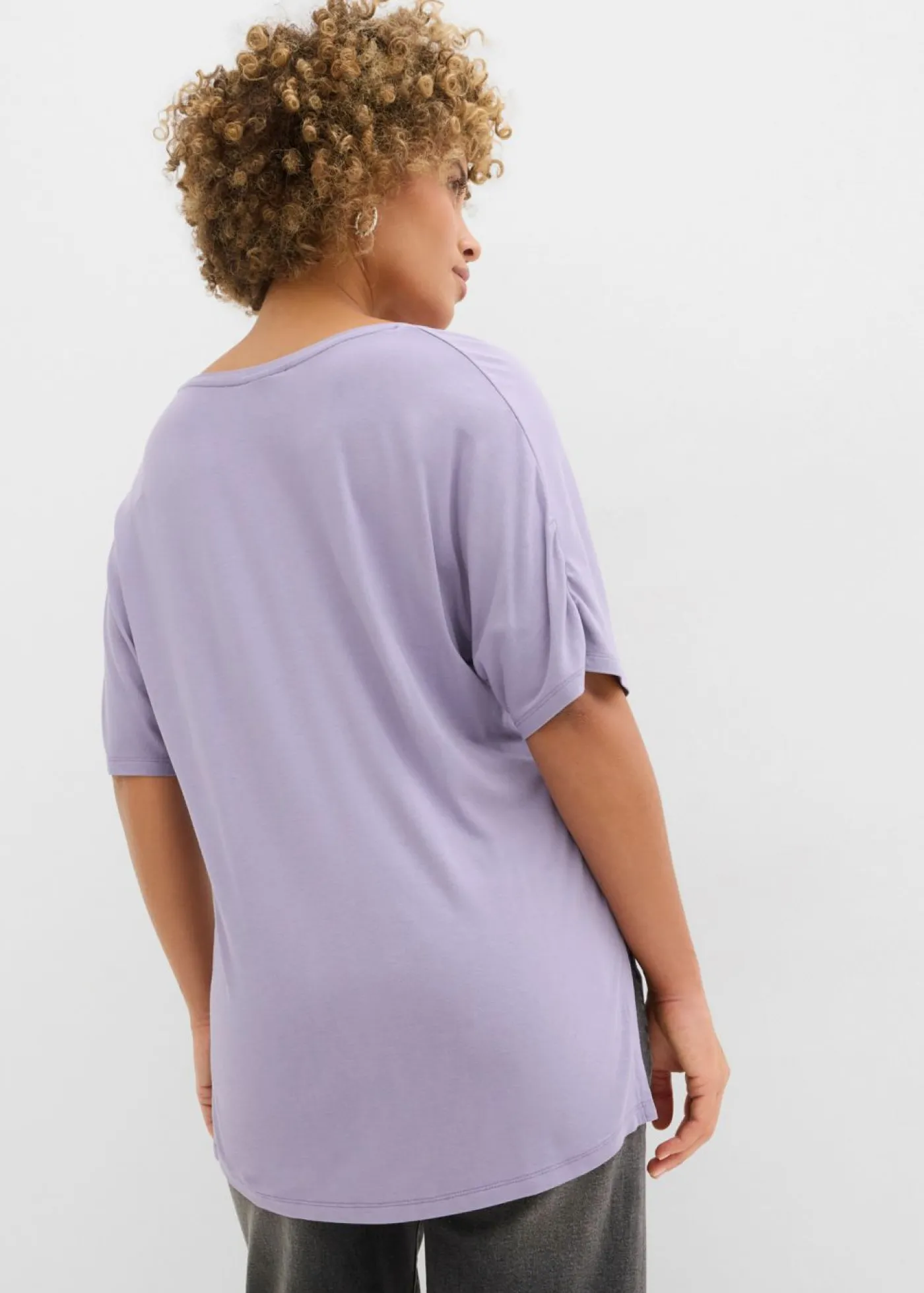 bonprix bonprix Camiseta larga de mezcla de viscosa sostenible violeta ahumado Sale
