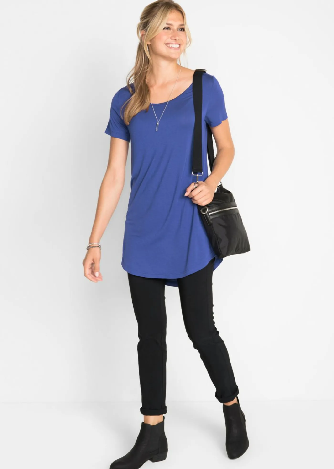 bonprix bonprix Camiseta larga de viscosa suave zafiro Online
