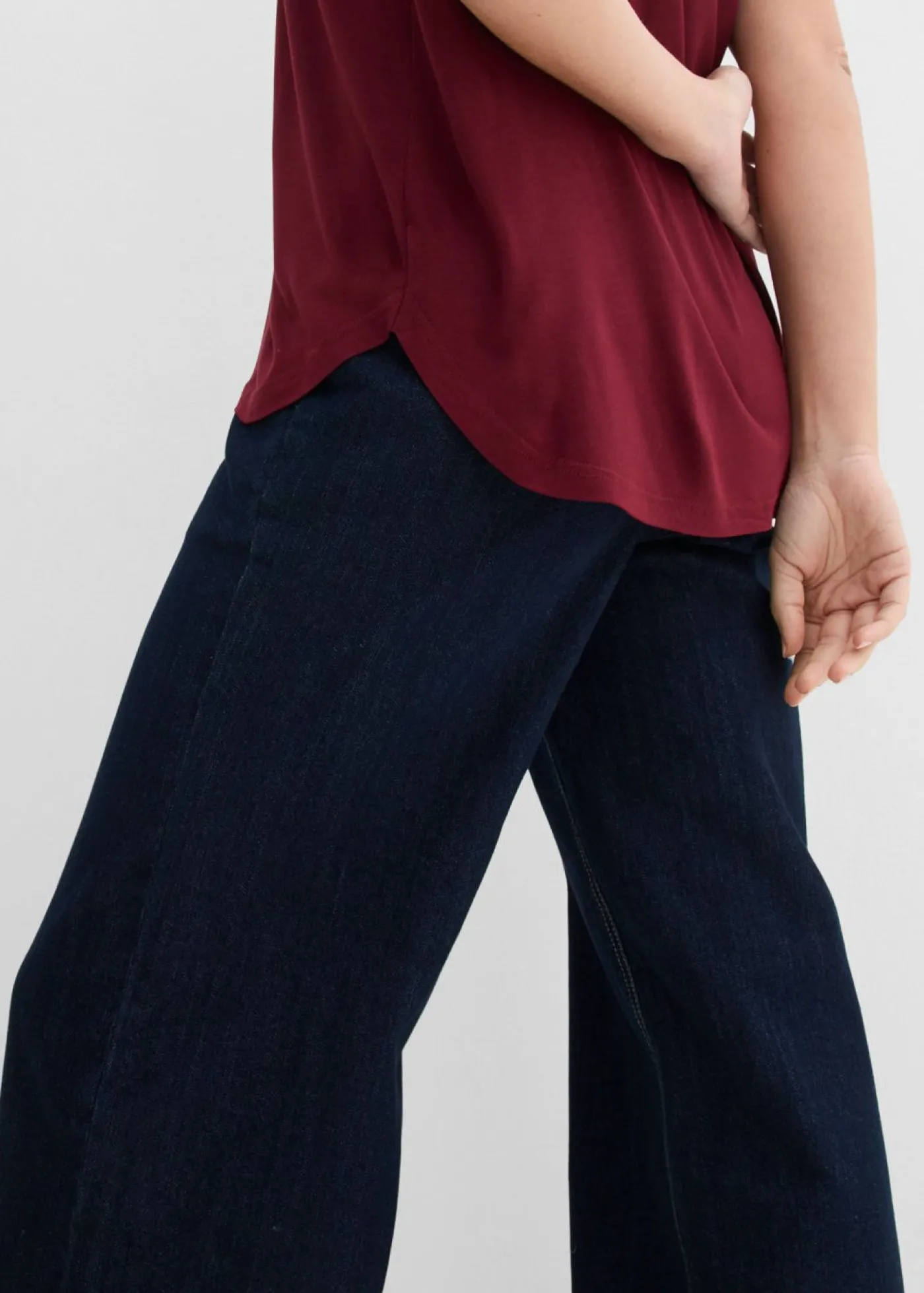 bonprix bonprix Camiseta larga de viscosa suave rojo avellana Hot