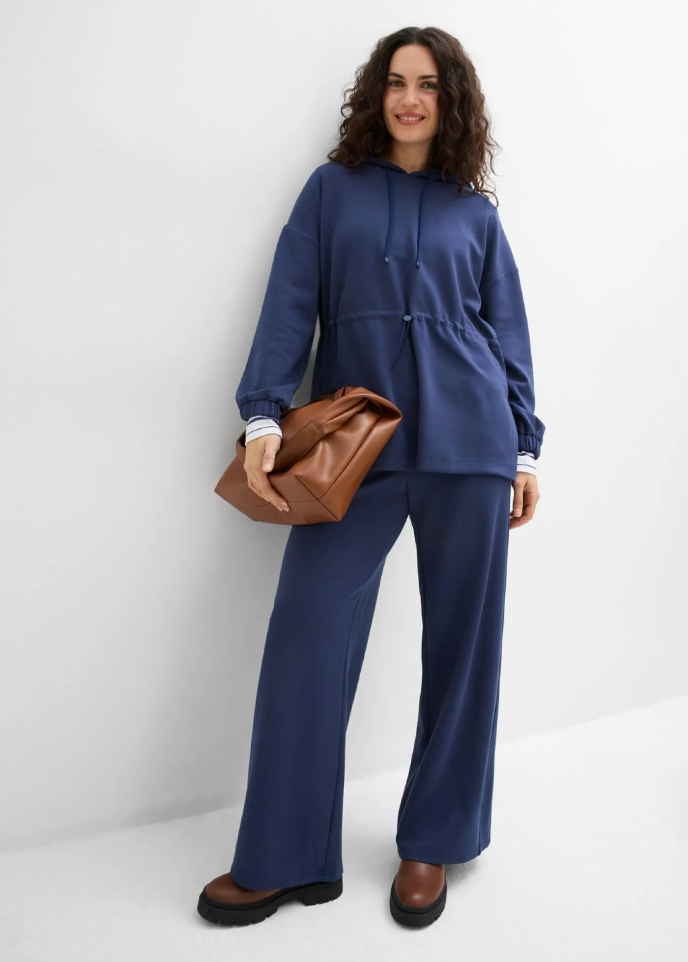 bonprix bonprix Camiseta oversize de neopreno suave Azul marino Clearance