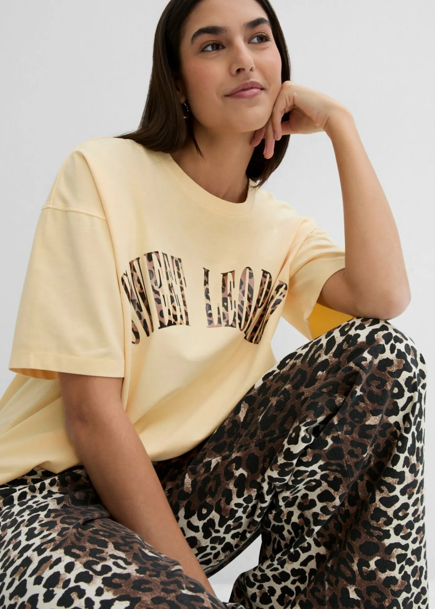 bonprix bonprix Camiseta oversize en suave mezcla de algodón Amarillo claro estampado Outlet