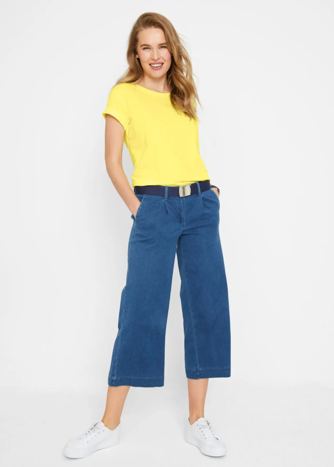 bonprix bonprix Camiseta tipo boxy lima Hot