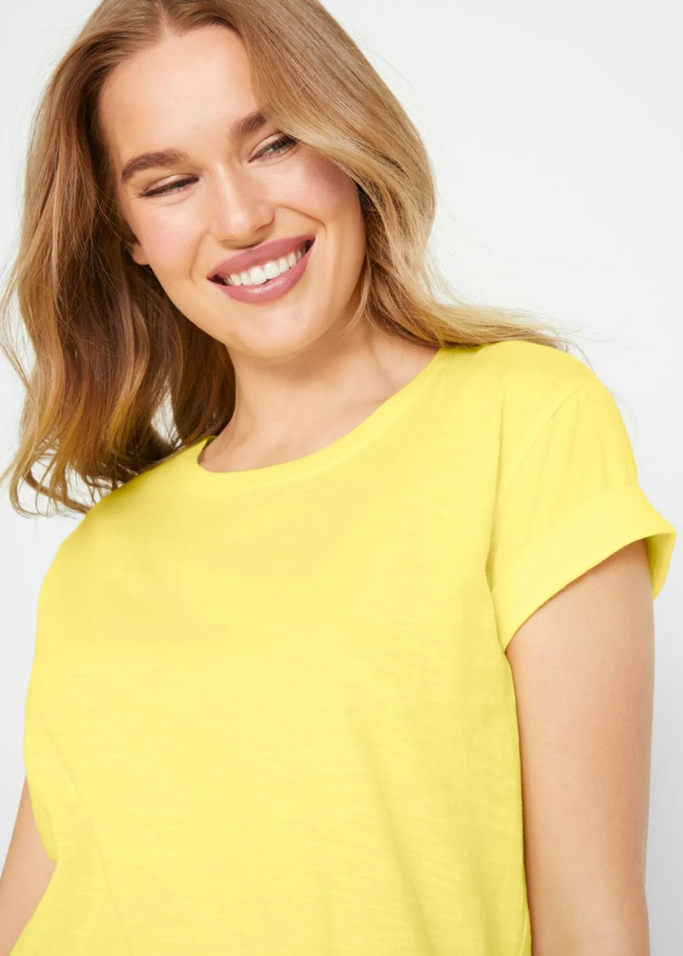 bonprix bonprix Camiseta tipo boxy lima Hot