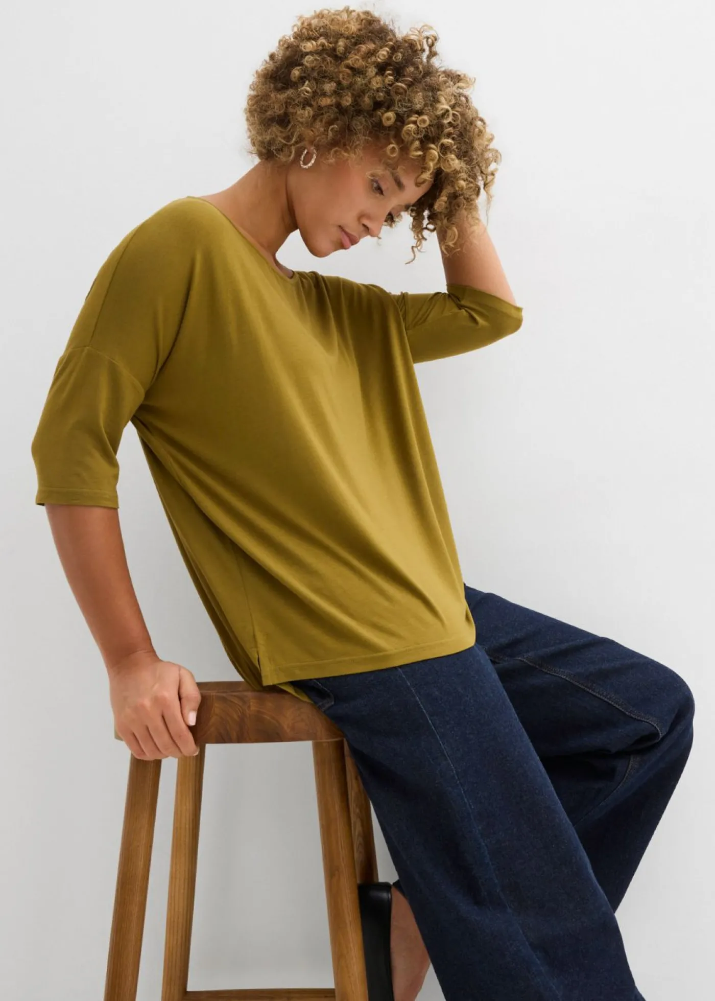 bonprix bonprix Camiseta tipo boxy de mezcla de viscosa suave Verde-natural Sale