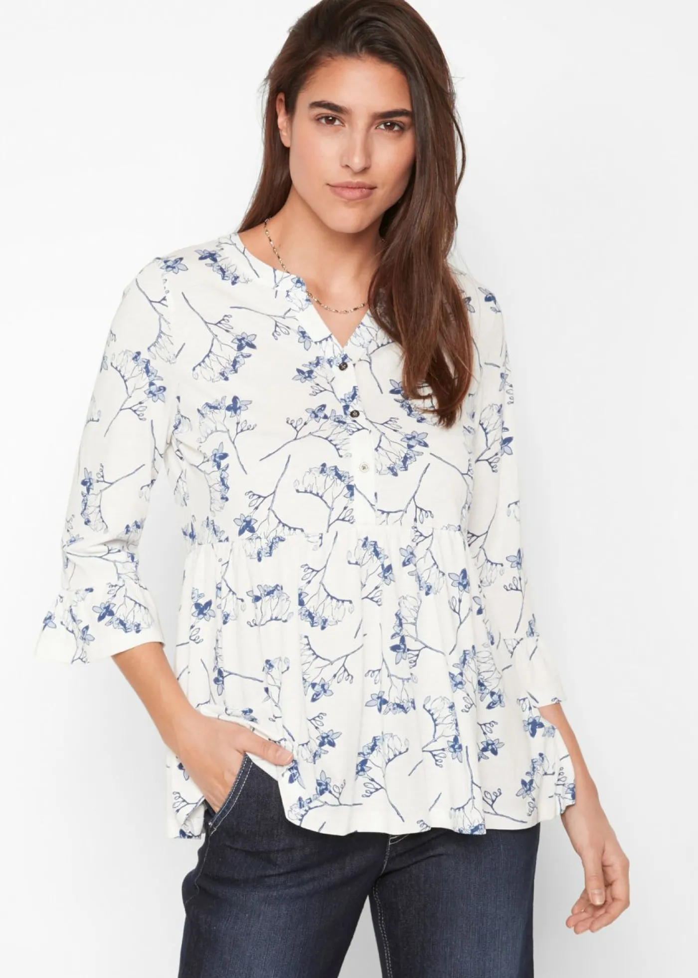 bonprix bonprix Camiseta tipo túnica con mangas 3/4 Blanco lana de flores New