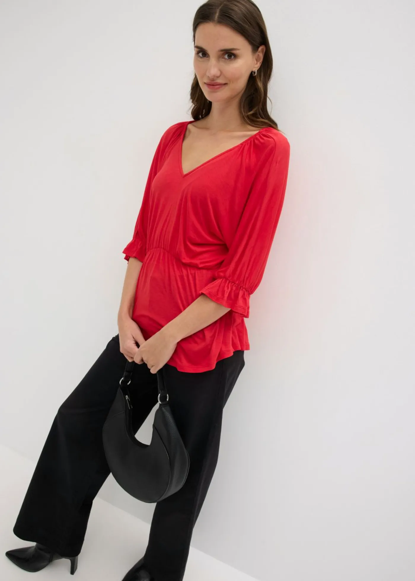 bonprix bonprix Camiseta tipo túnica en mezcla de viscosa fresa Hot