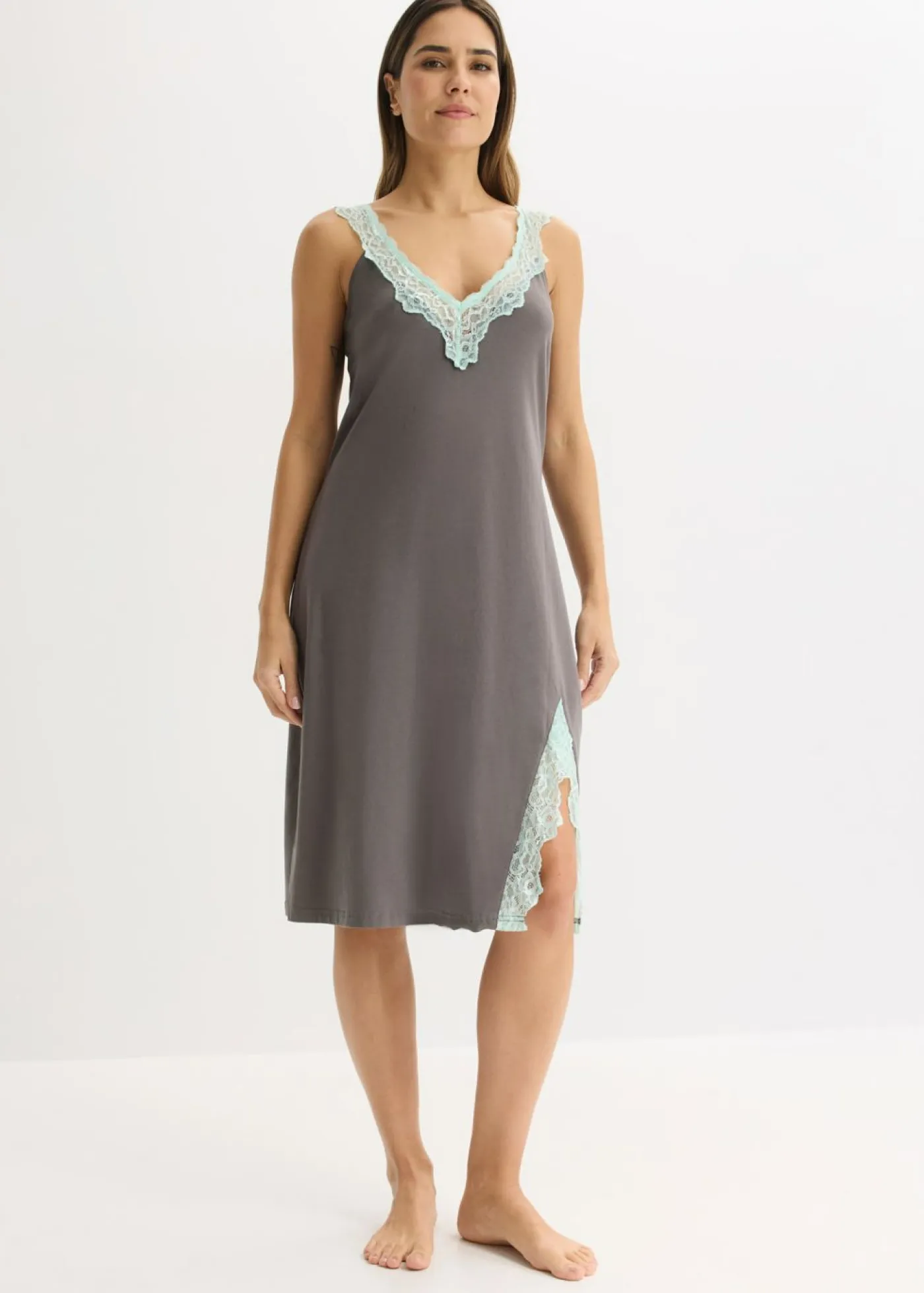 bonprix bonprix Camisón con viscosa y encaje Menta claro Outlet