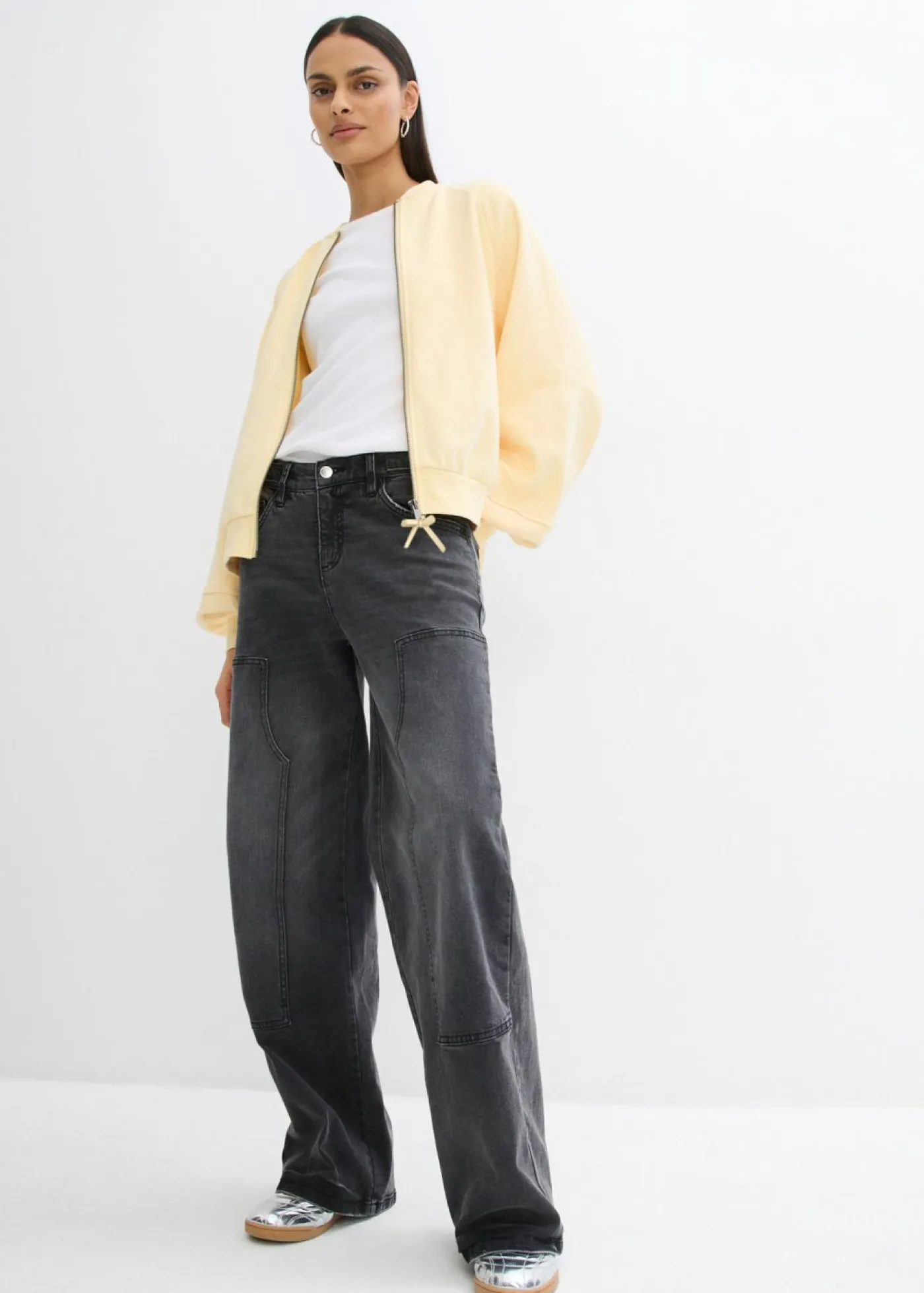 bonprix bonprix Cazadora con mangas abullonadas Amarillo claro Clearance