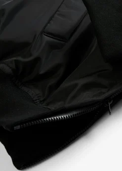 bonprix bonprix Cazadora ligeramente acolchada Negro