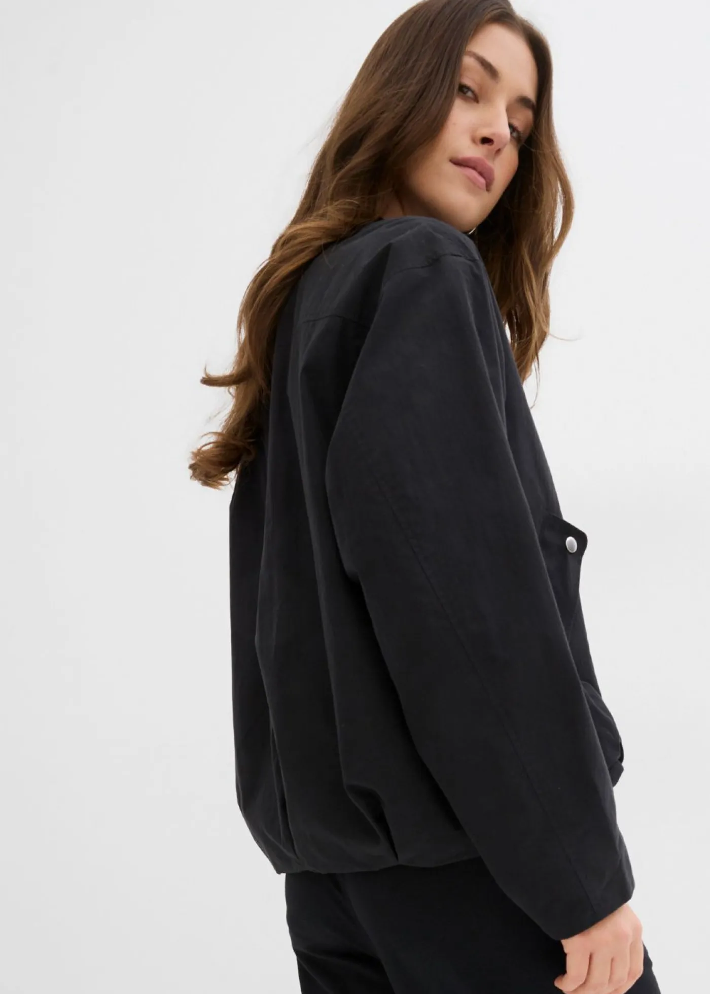 bonprix bonprix Cazadora suave Negro Outlet