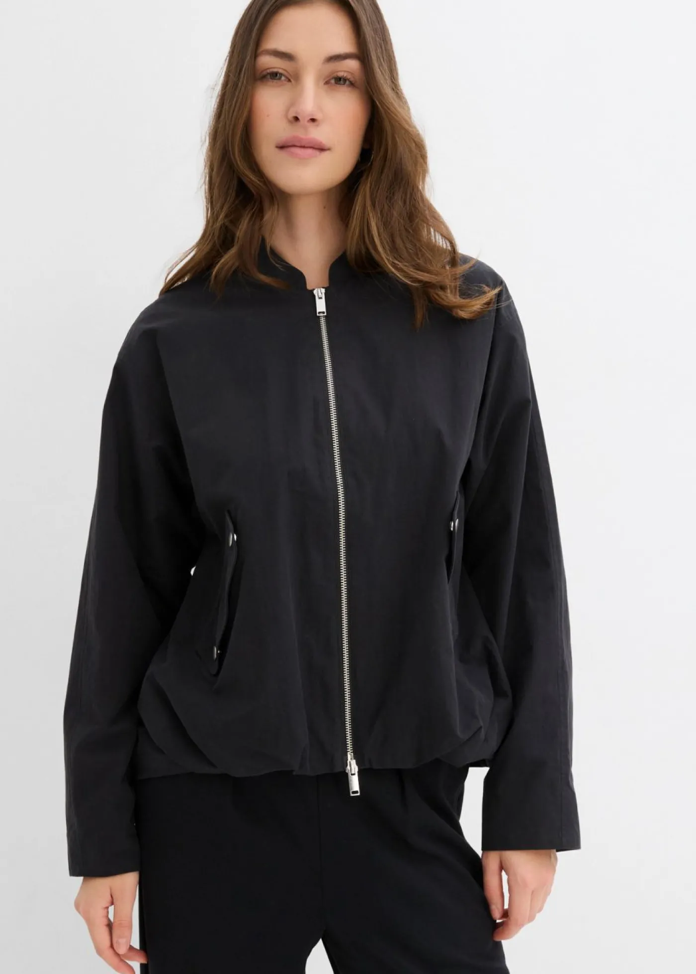 bonprix bonprix Cazadora suave Negro Outlet