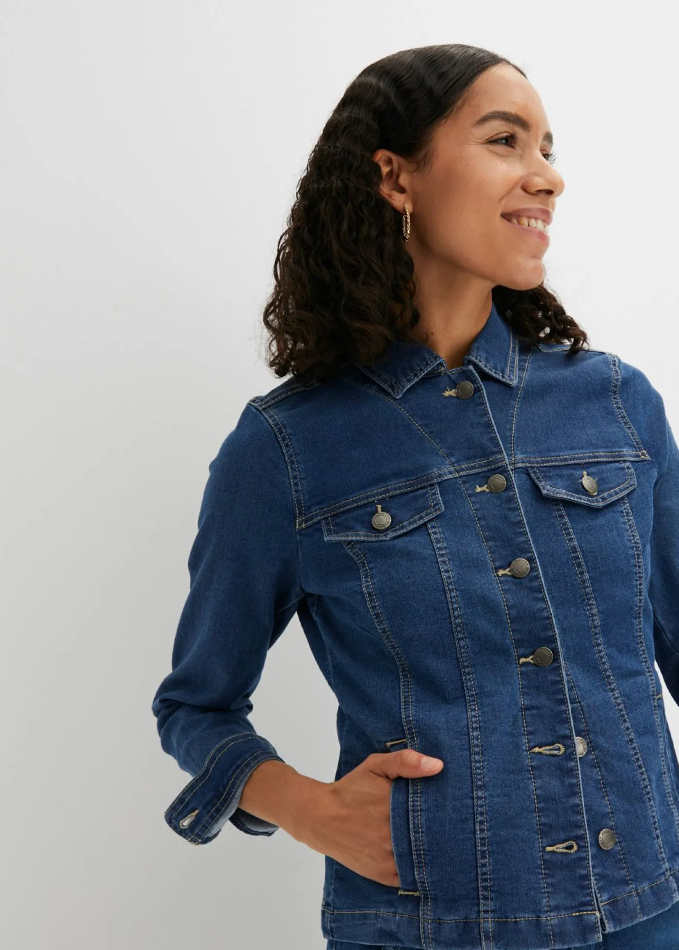 bonprix bonprix Cazadora vaquera Azul vaquero Discount