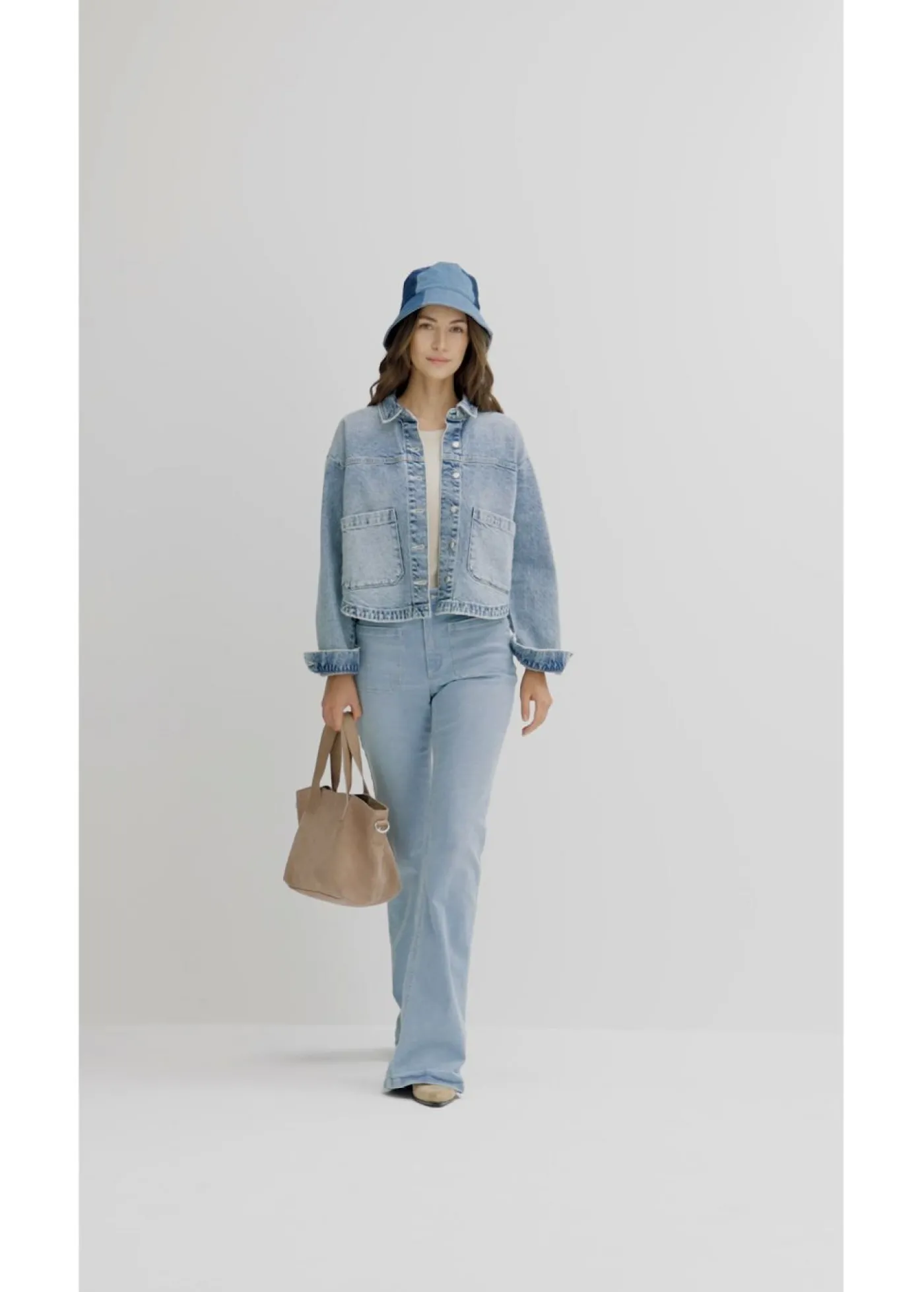 bonprix bonprix Cazadora vaquera azul hielo denim usado Online