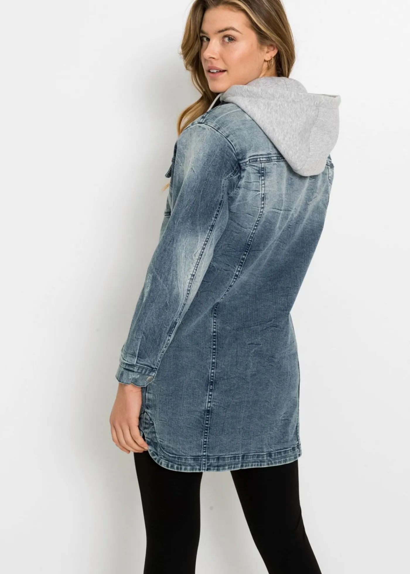 bonprix bonprix Cazadora vaquera con capucha Azul vaquero Online