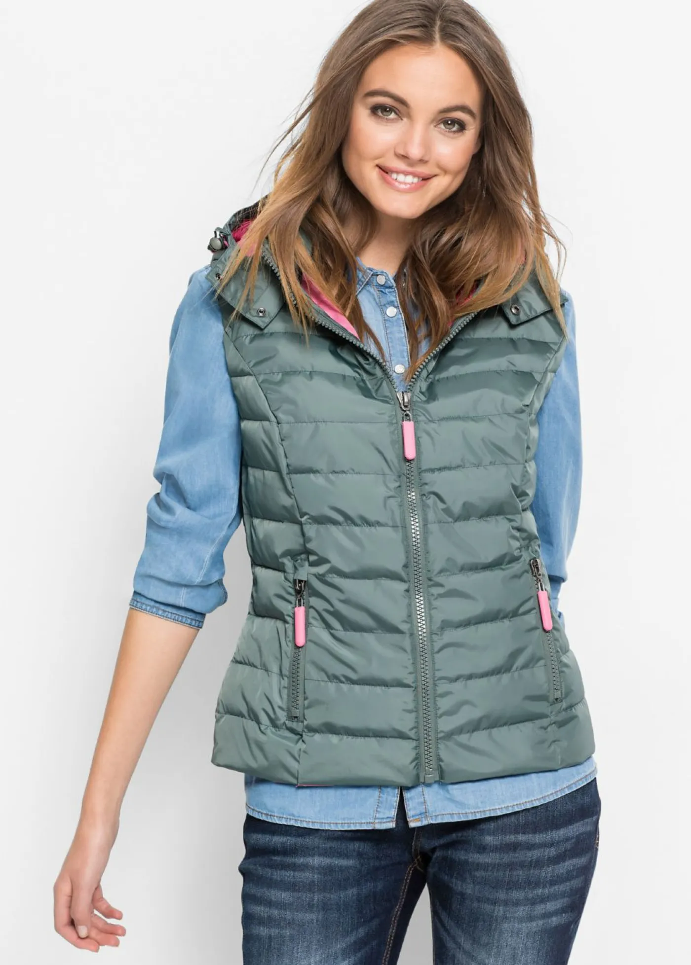 bonprix bonprix Chaleco acolchado con capucha Verde eucalipto-rosa Hot