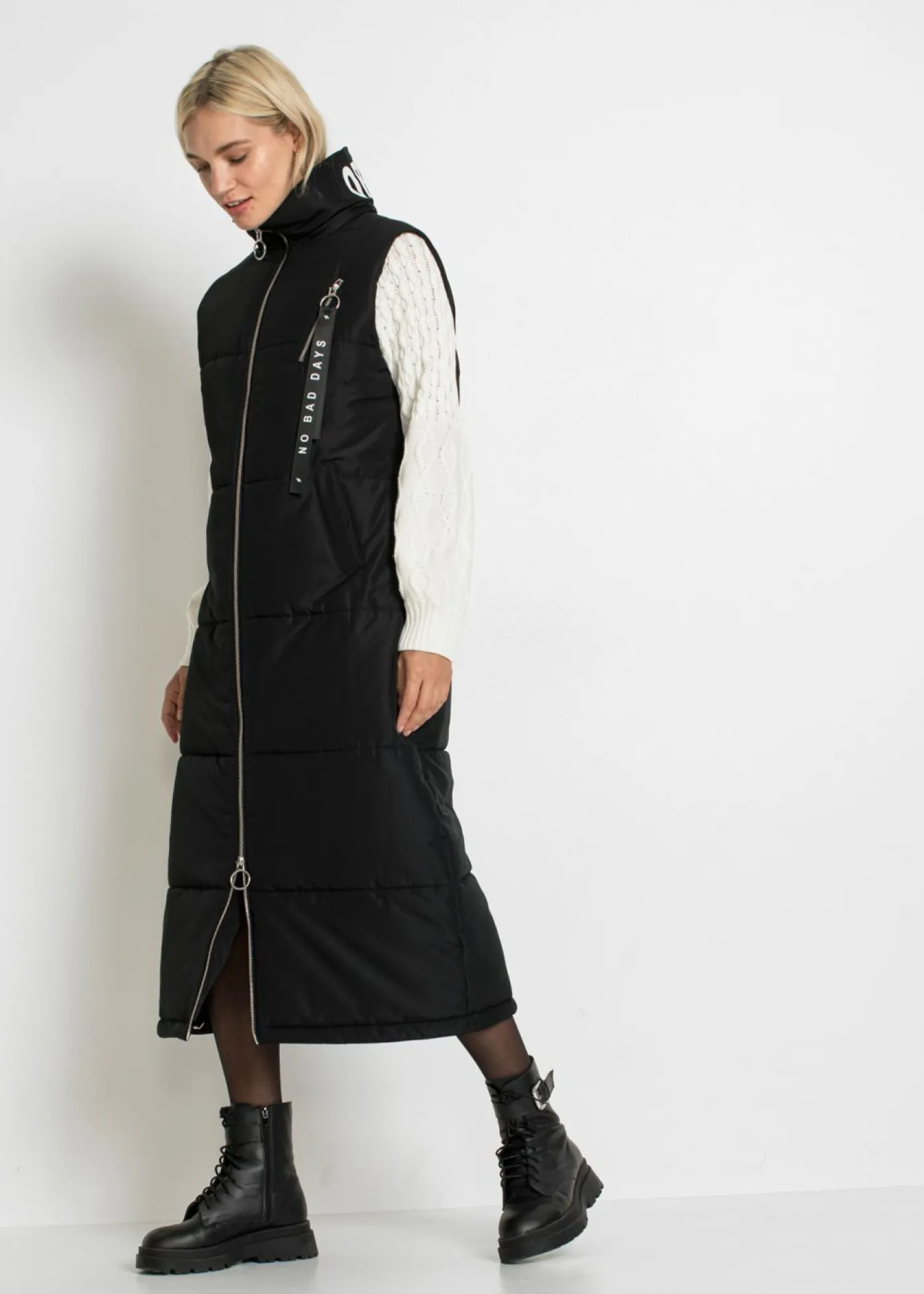 bonprix bonprix Chaleco con acabado bionic para exteriores Negro Clearance