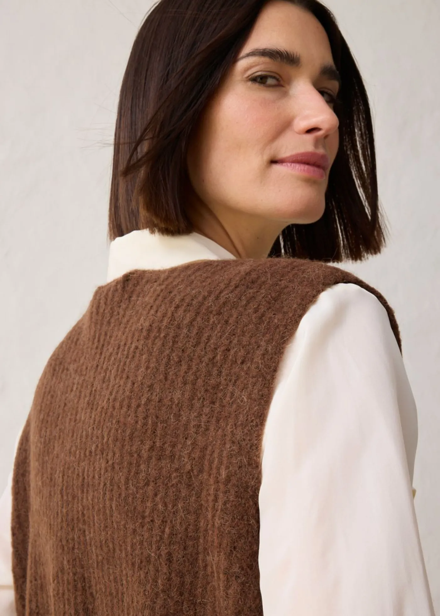 bonprix bonprix Chaleco de punto grueso con lana de alpaca marrón pimienta Discount