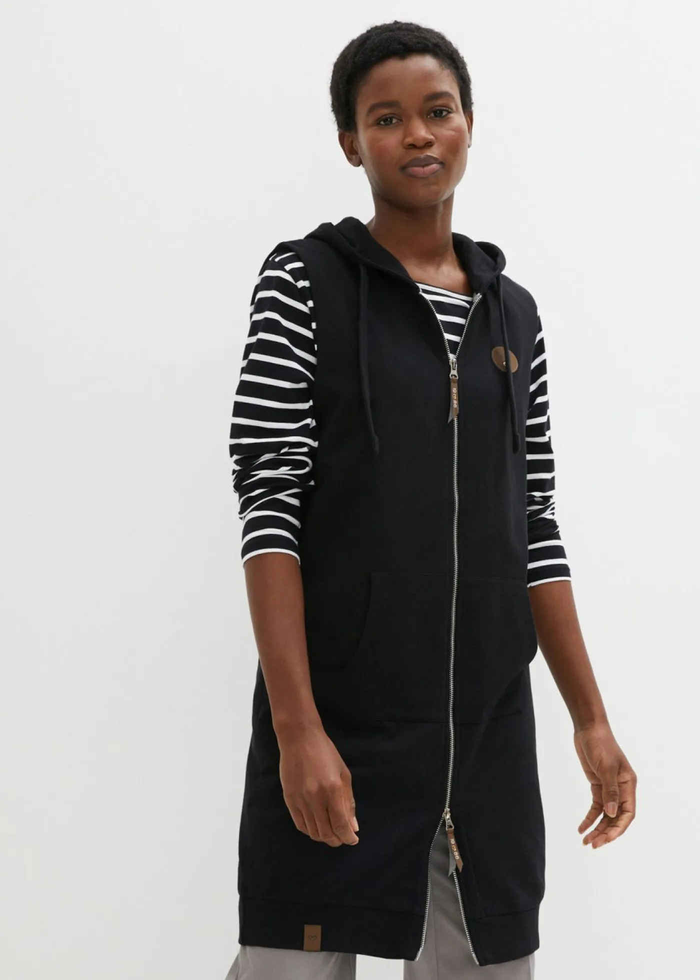 bonprix bonprix Chaleco largo tipo sudadera con capucha de mezcla de algodón Negro New