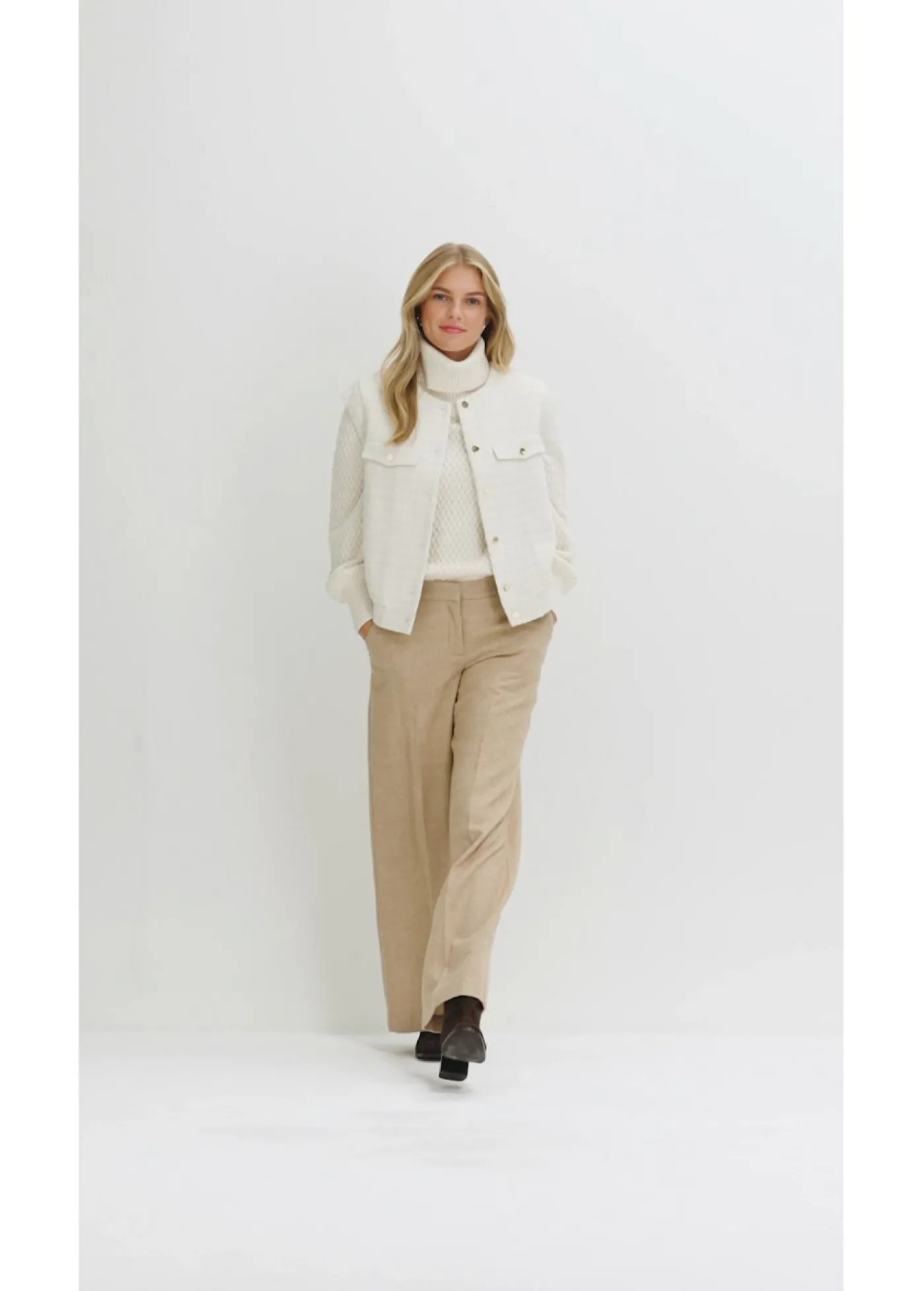 bonprix bonprix Chaleco tipo americana con contenido de lana Beige natural Online