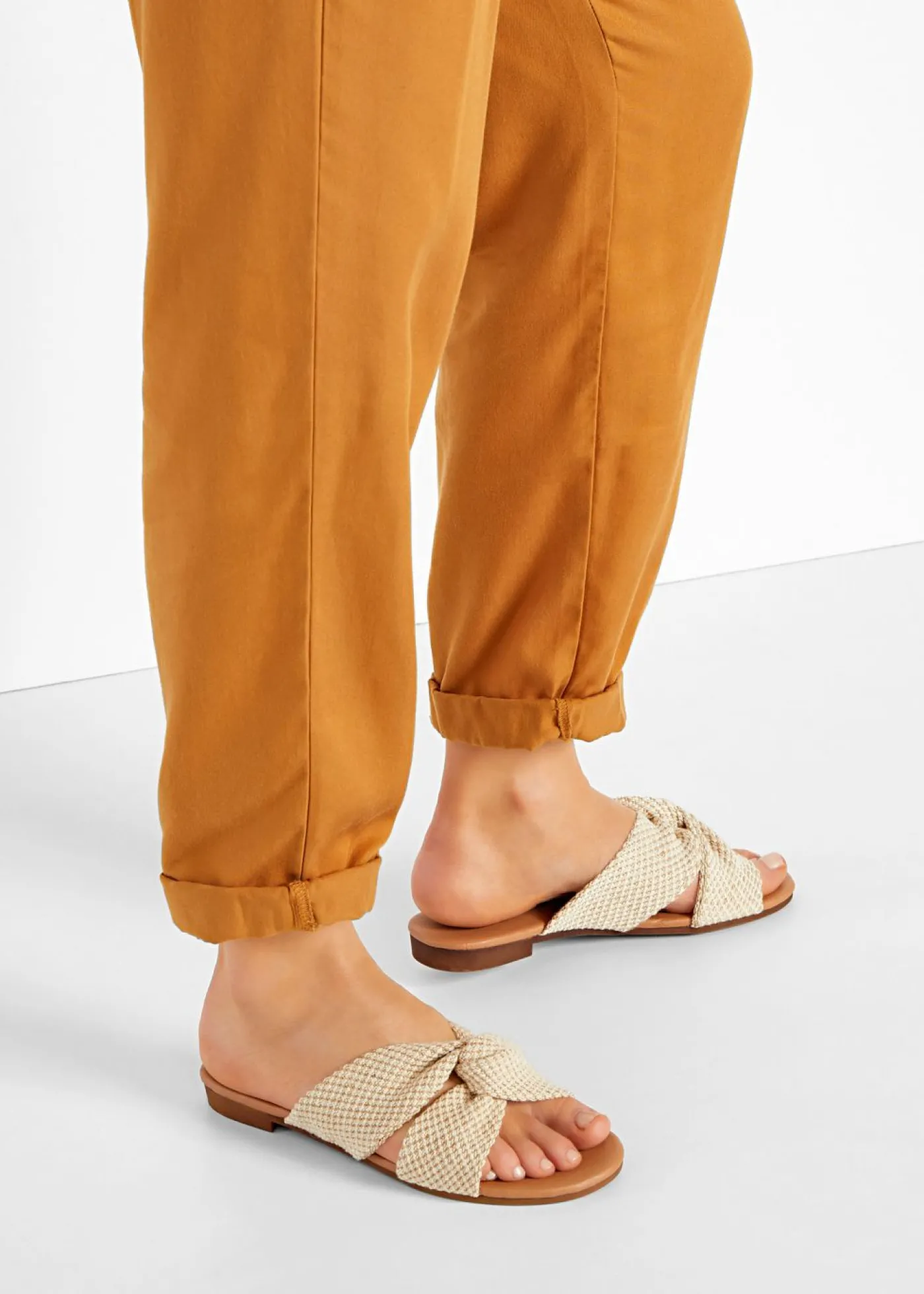 bonprix bonprix Chancletas Beige New