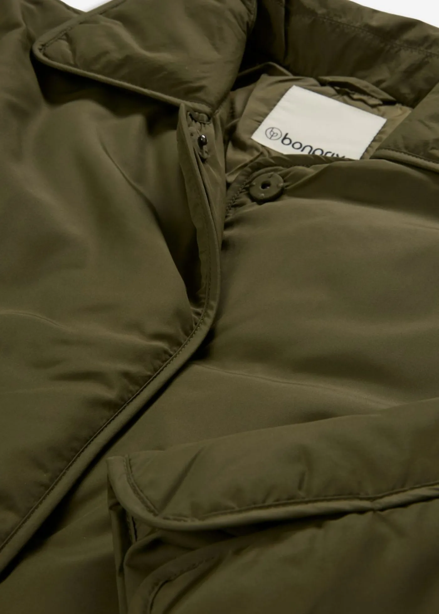 bonprix bonprix Chaqueta acolchada Verde oliva oscuro Clearance
