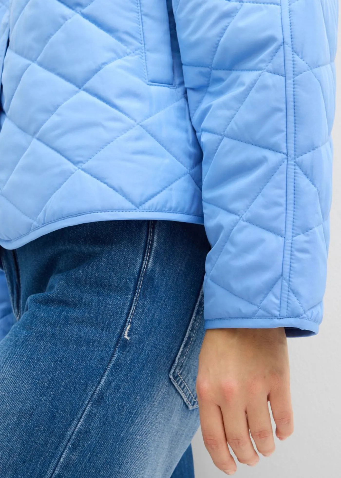bonprix bonprix Chaqueta acolchada con corte holgado azul provenzal Online