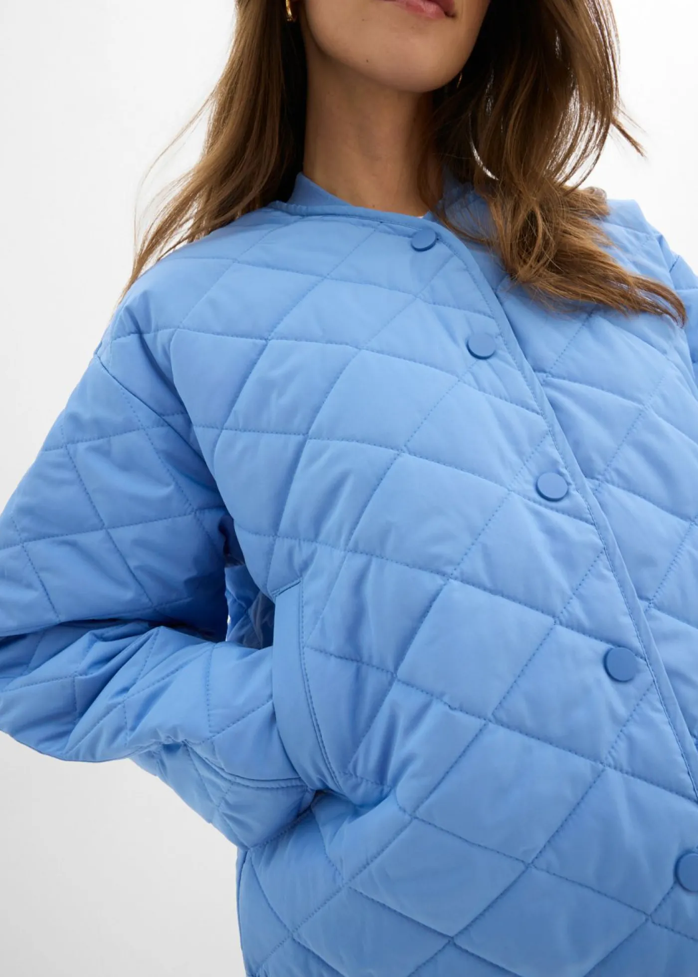 bonprix bonprix Chaqueta acolchada con corte holgado azul provenzal Online