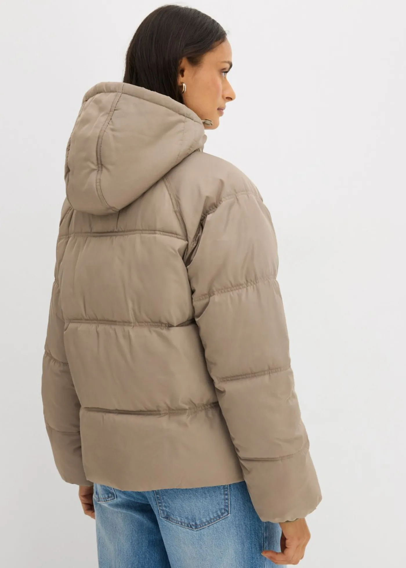 bonprix bonprix Chaqueta acolchada con corte holgado Verde oliva claro Sale