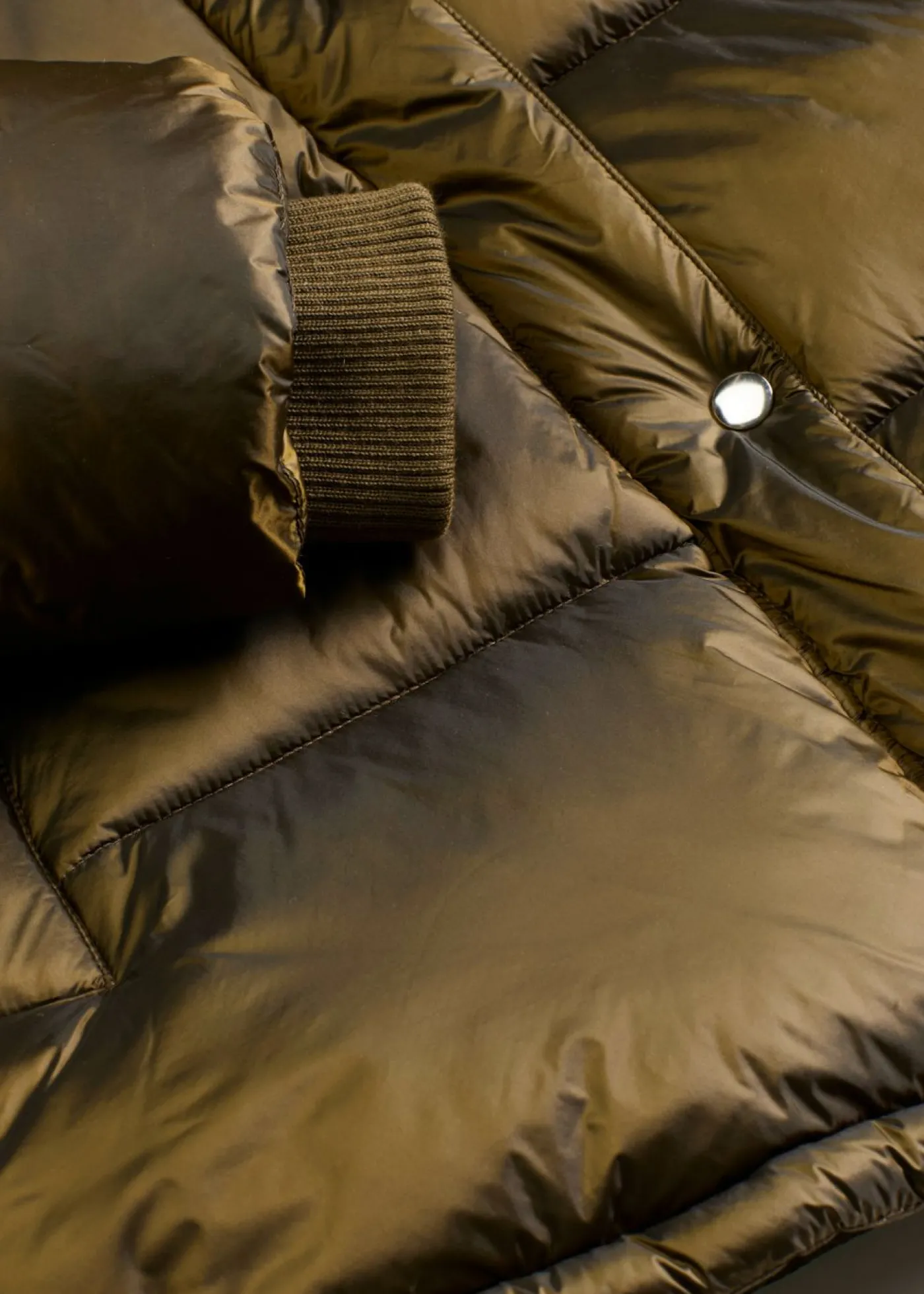 bonprix bonprix Chaqueta acolchada con corte holgado Oliva Best