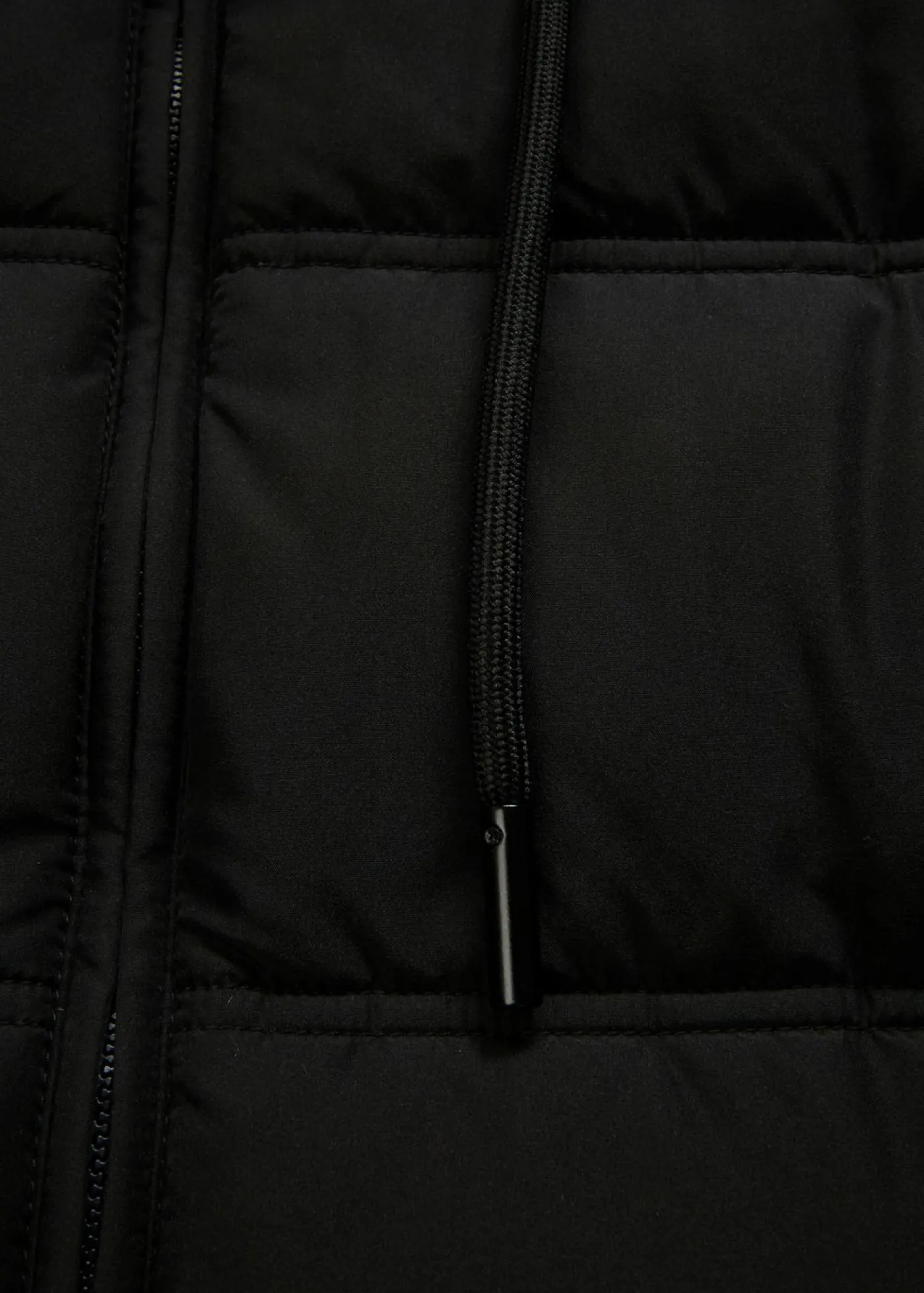 bonprix bonprix Chaqueta acolchada corta Negro Hot