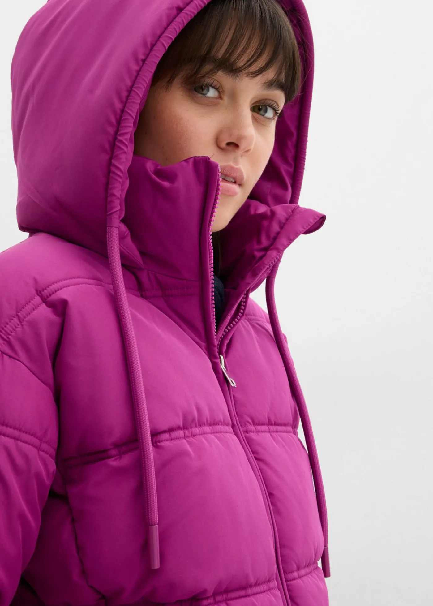 bonprix bonprix Chaqueta acolchada corta Fucsia oscuro Discount