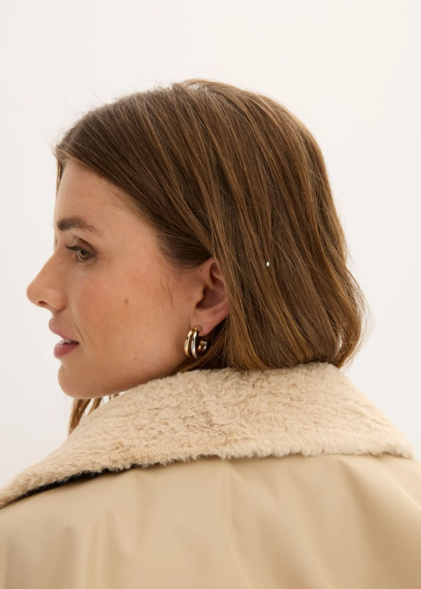 bonprix bonprix Chaqueta acolchada para exteriores Caqui claro Sale