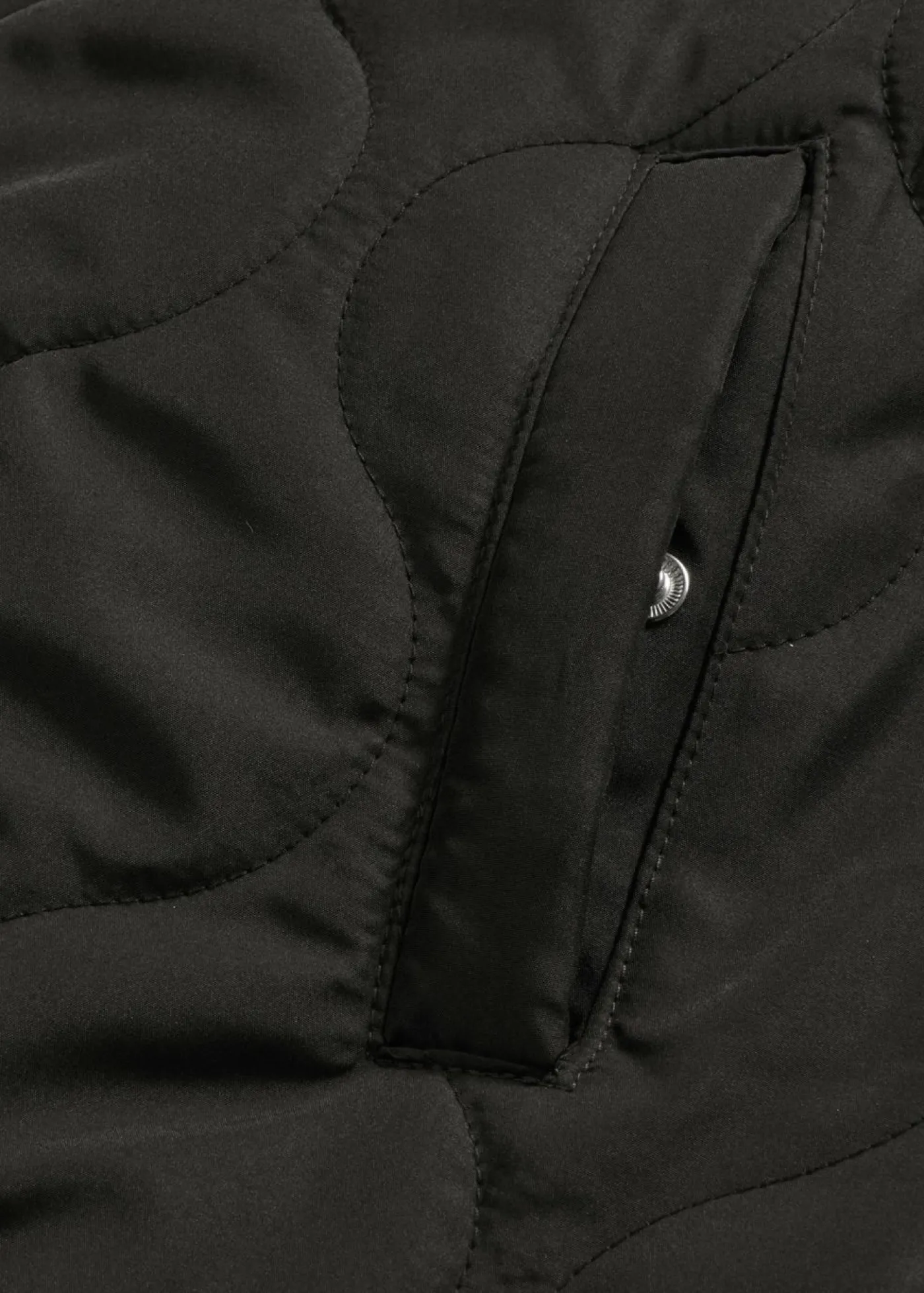 bonprix bonprix Chaqueta acolchada ultraligera Negro Sale