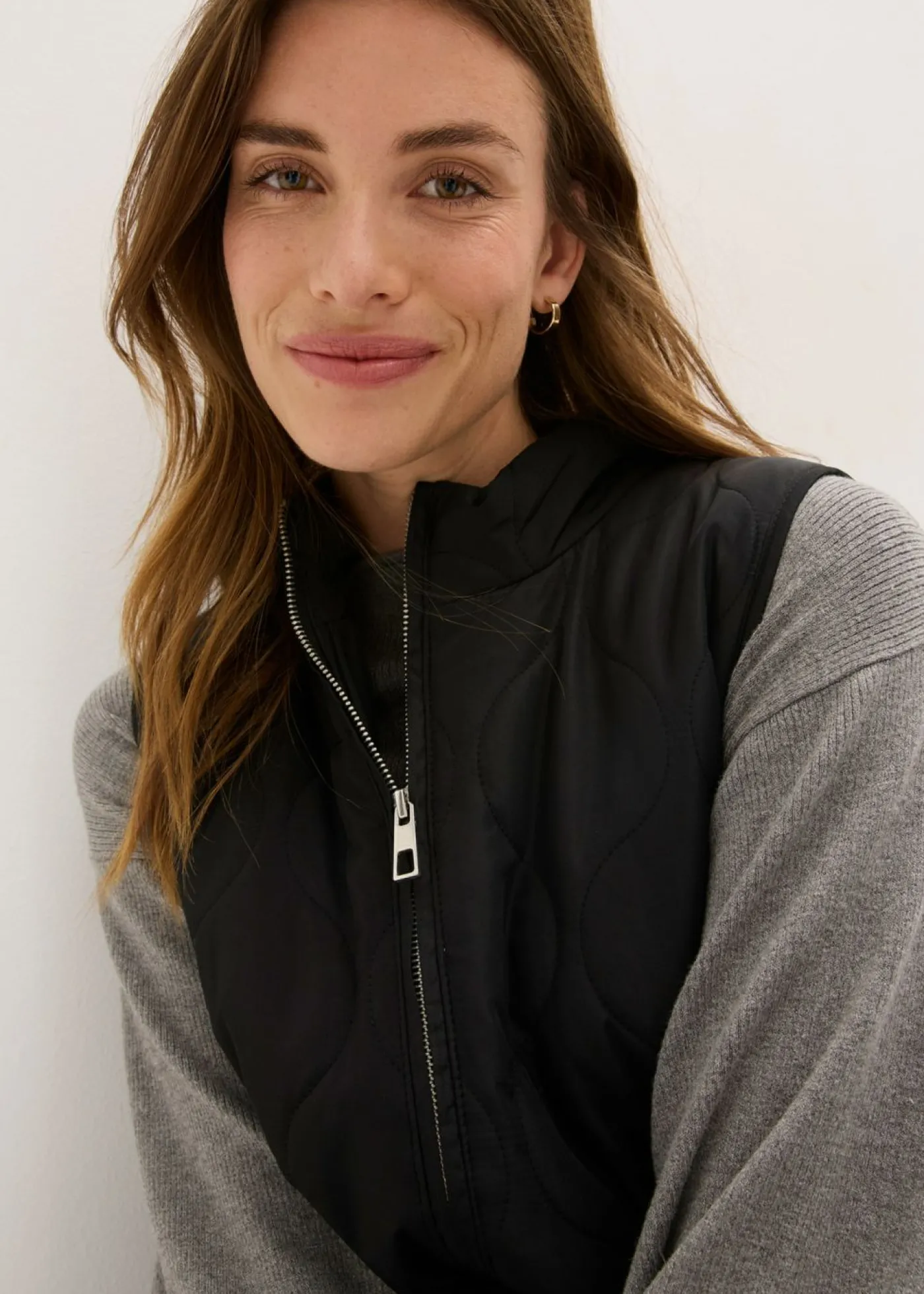 bonprix bonprix Chaqueta acolchada ultraligera Negro Sale